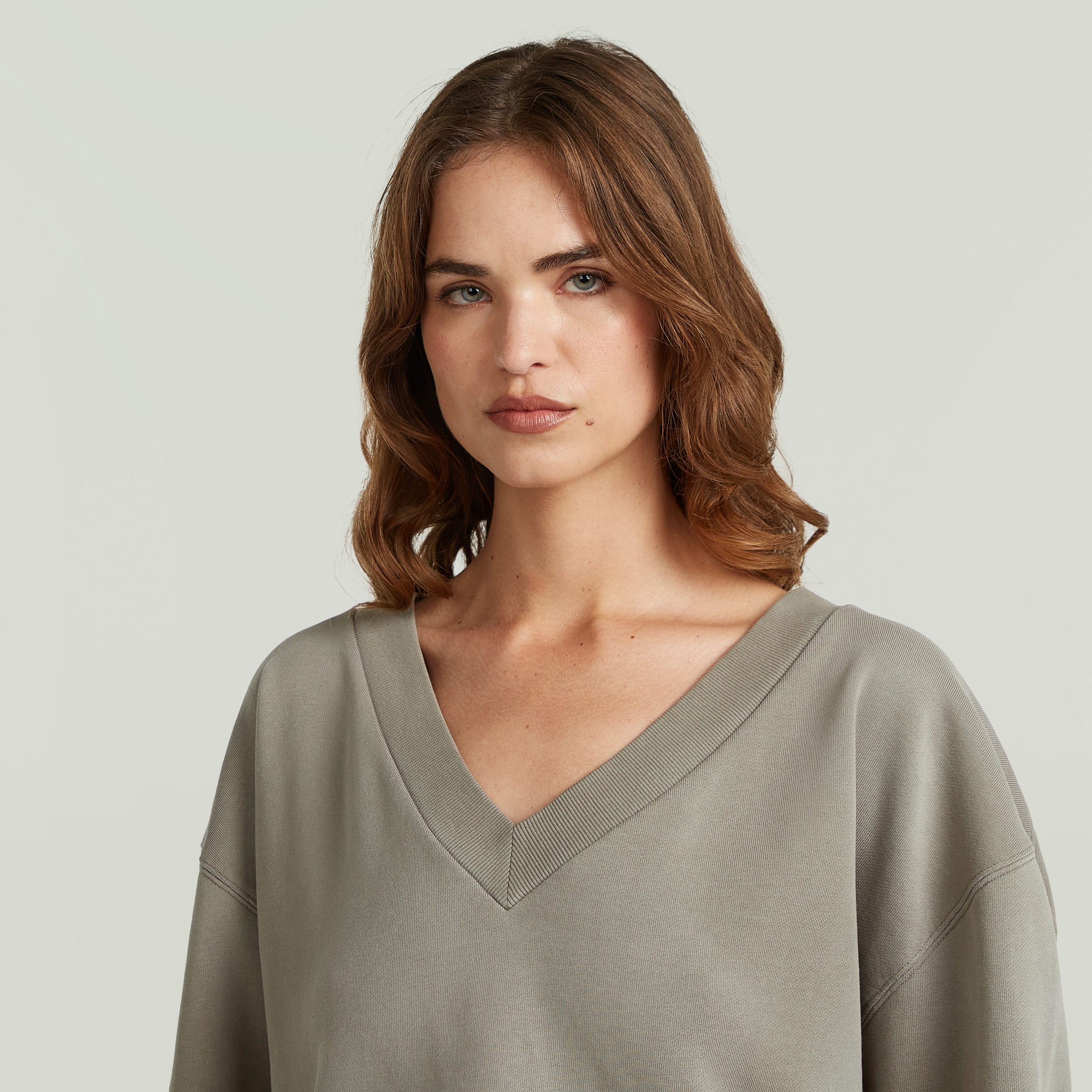 G-STAR Sweatshirt »Sun faded V-Neck Loose Wmn«, mit V-Ausschnitt
