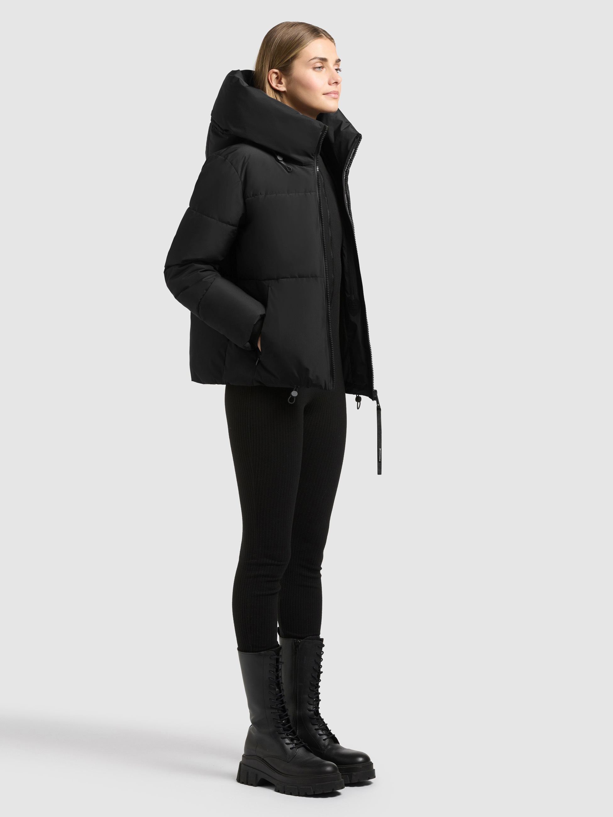 khujo Steppjacke »AUDREY2 MATT« mit Kapuze Reißverschlusstaschen mit Fleecefutter