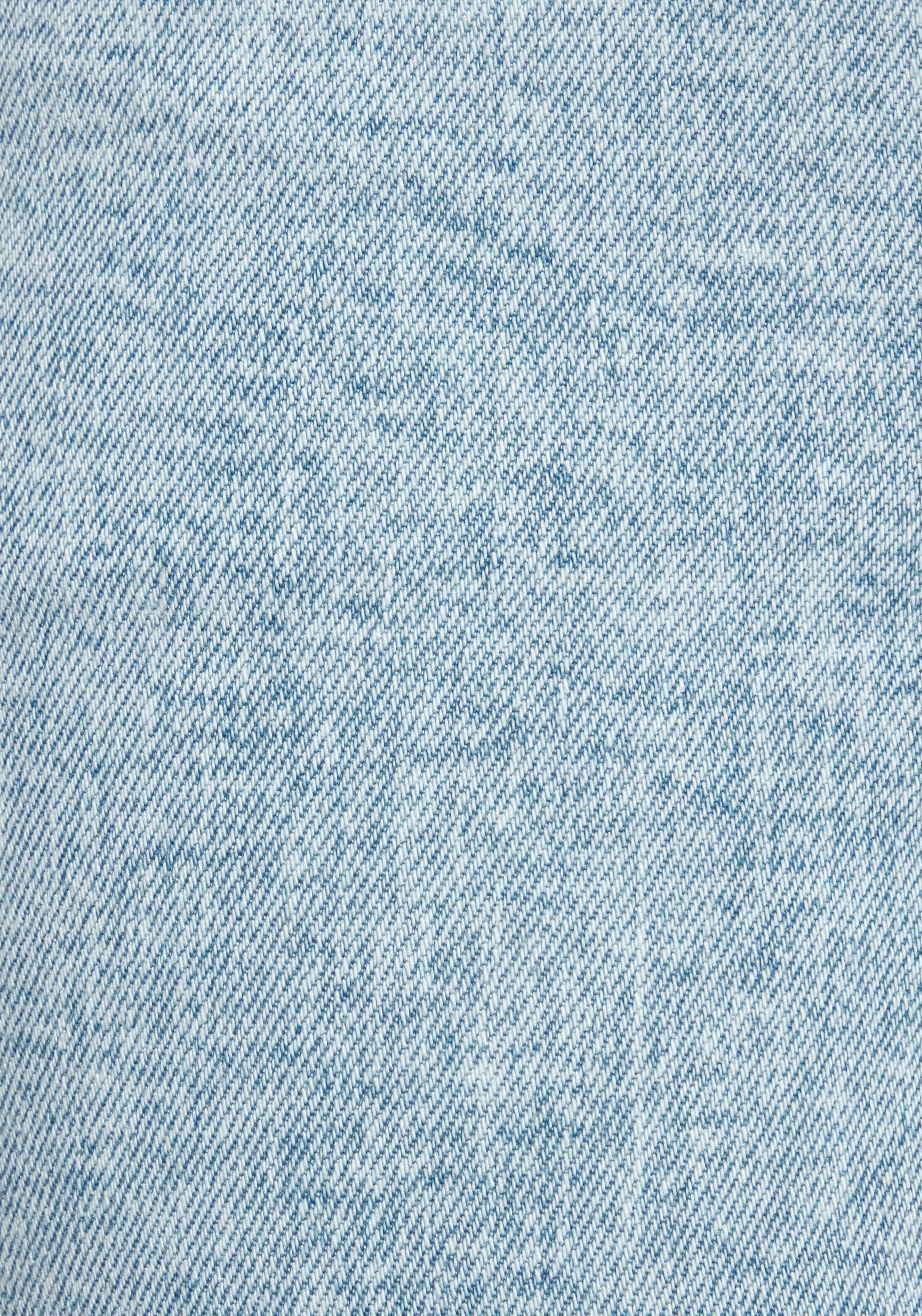 French Connection »mit Used-Waschung und klassischem 5-Pocket-Design« ausgestellte Beinform, Flared-Jeans, Stretchjeans,elastisches Material