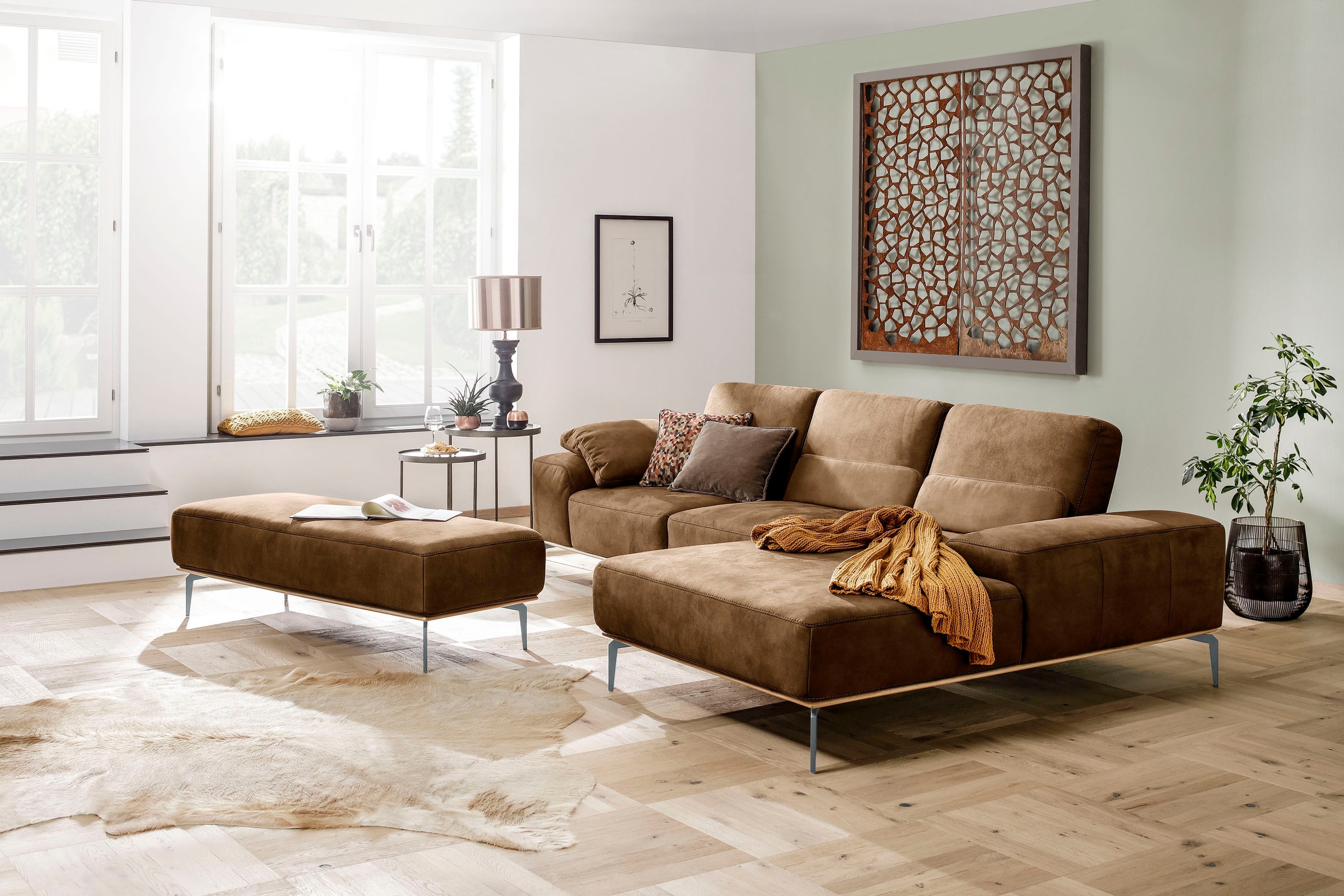 W.SCHILLIG Ecksofa »run, Designsofa mit tollem Sitzkomfort, bequem, L-Form« mit elegantem Holzsockel, Füße in Silber matt, Breite 299 cm