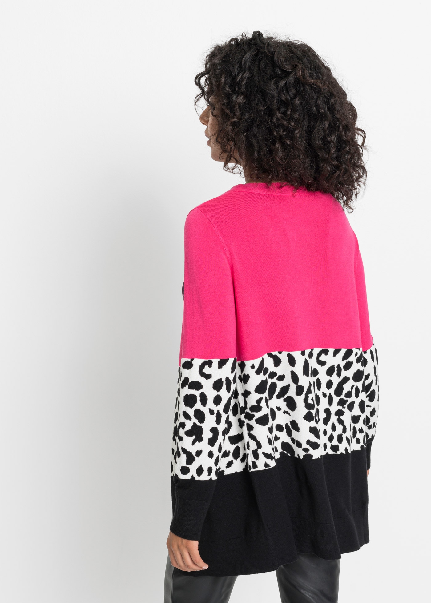 bonprix Longstrickjacke Oversize-Passform, gerippte Struktur, eleganter Stil