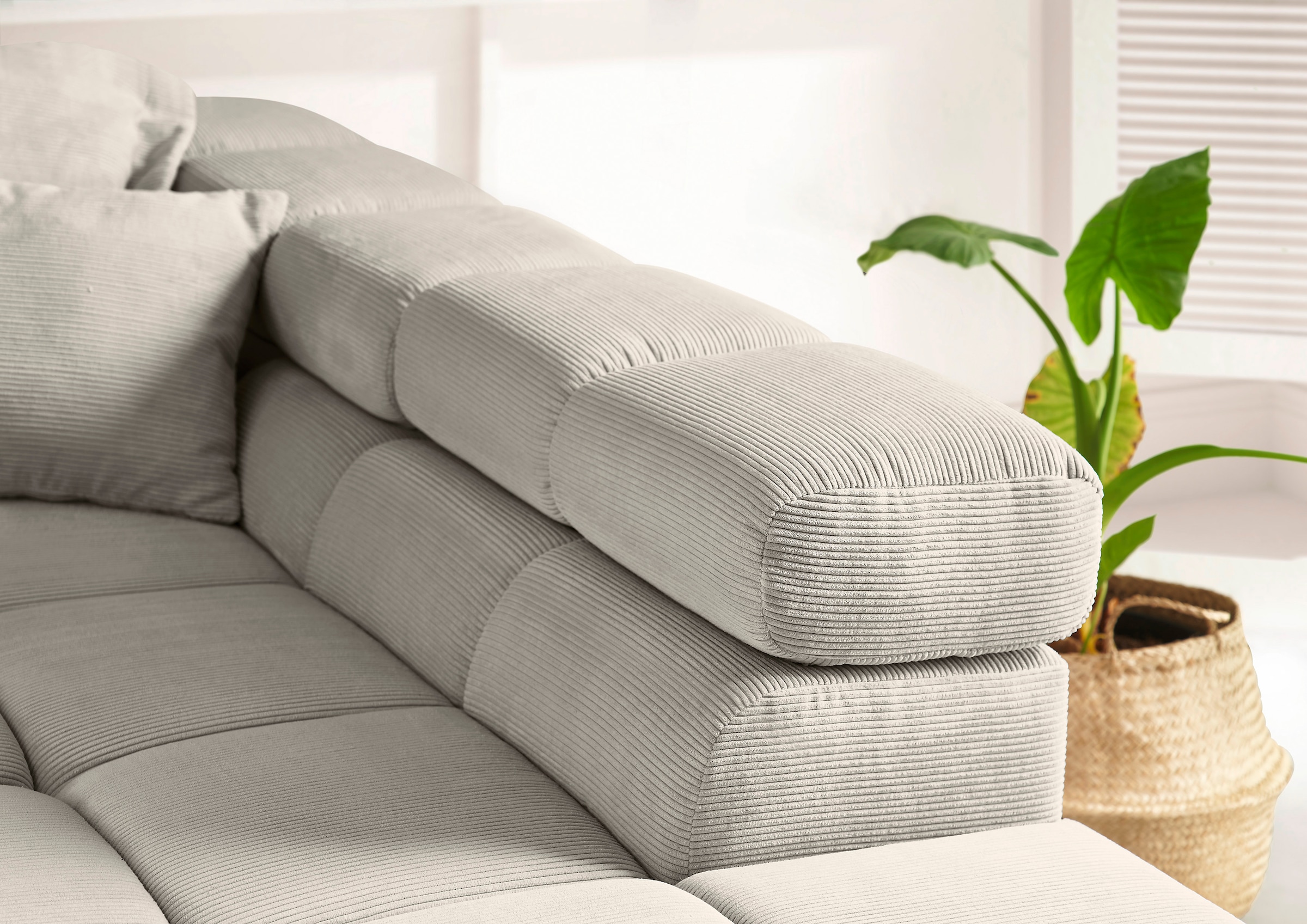 INOSIGN Ecksofa »Ancona incl. Kopfteilverstellung, Breite 319cm, L-Form«, wahlweise motorische Sitztiefenverstellung, auch in Cord + Easy Care