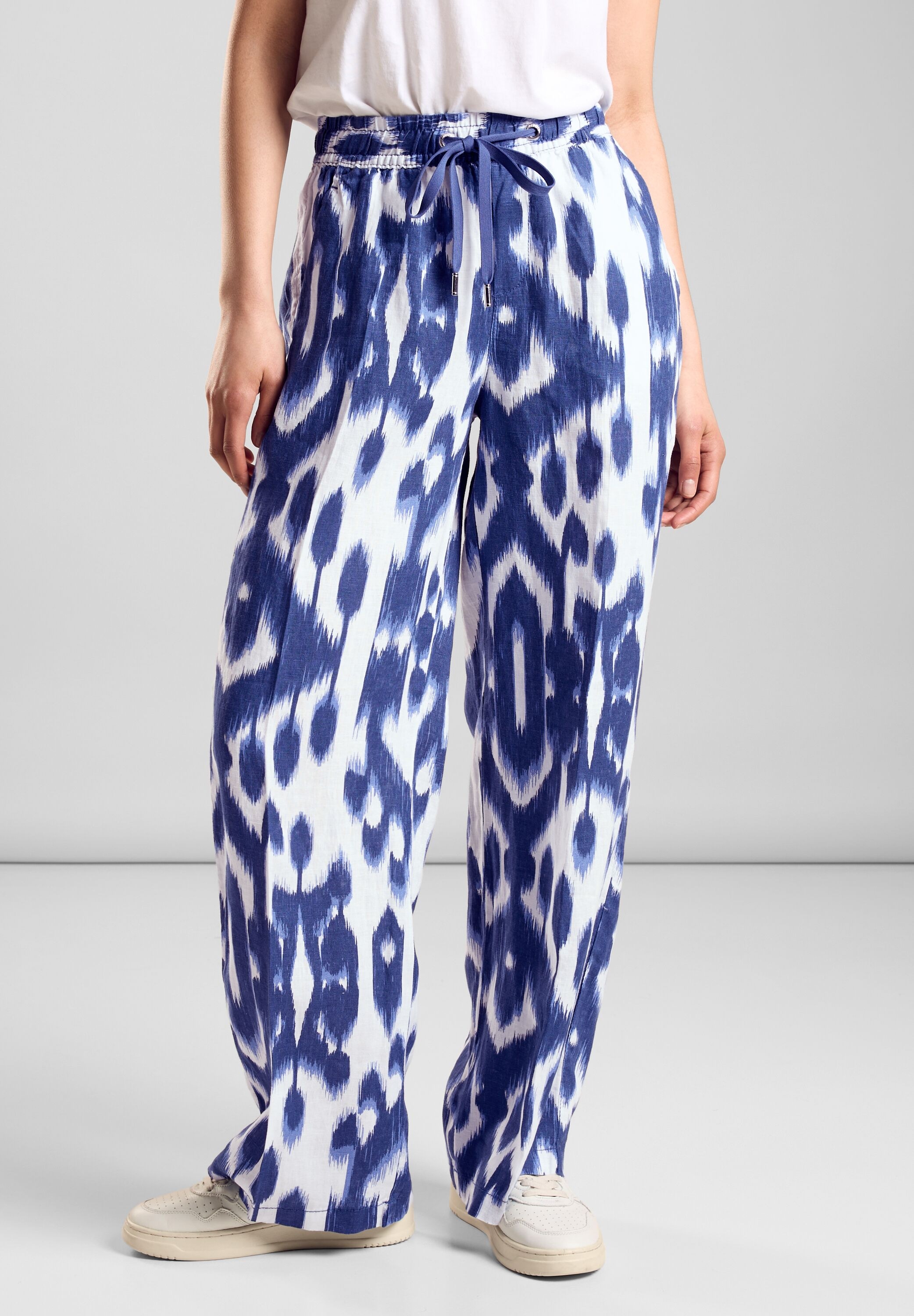 STREET ONE Leinenhose, mit All-Over Print