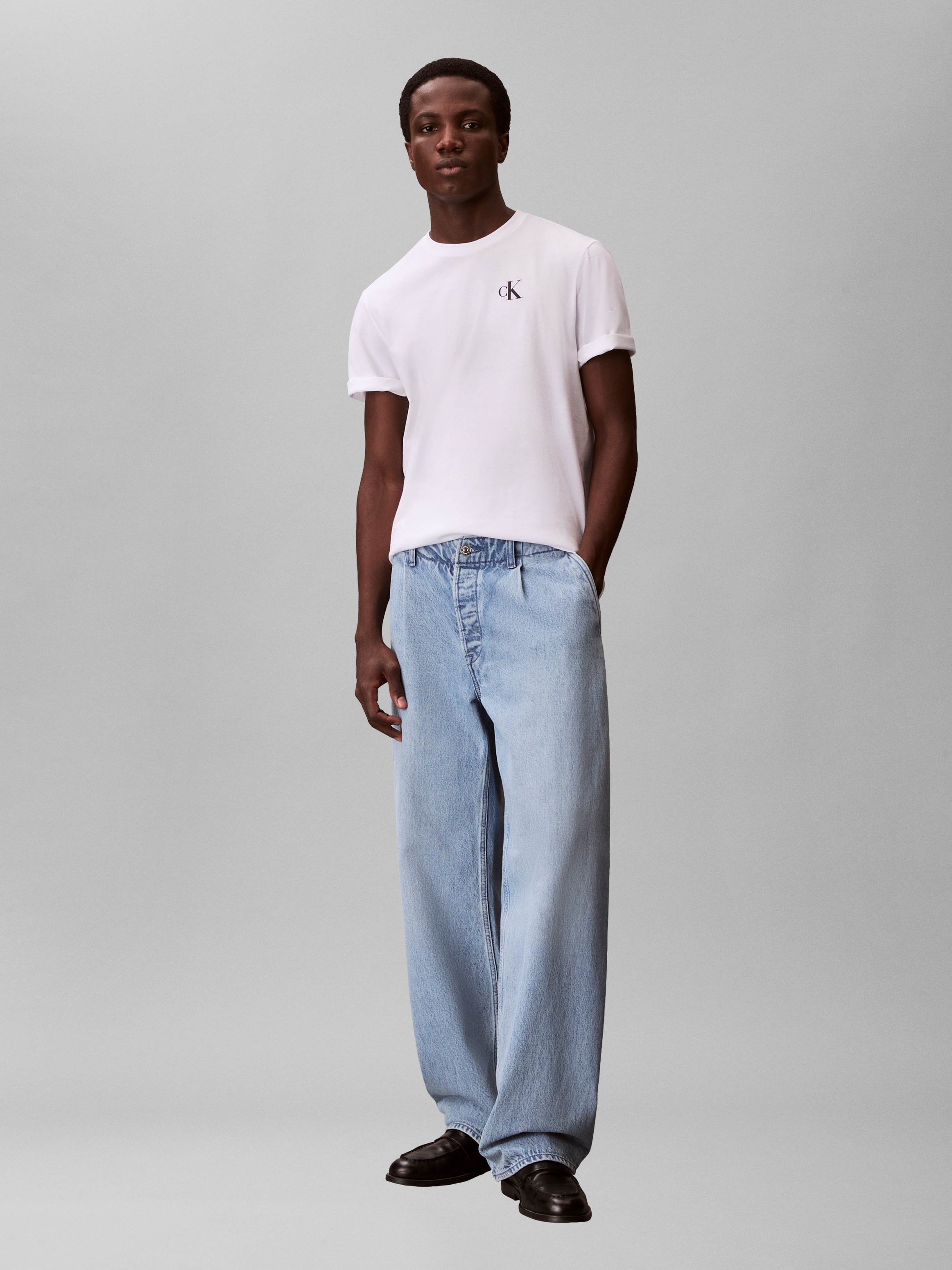 Calvin Klein Jeans T-Shirt Rundhalsausschnitt, Regular Fit, großer Rückendruck