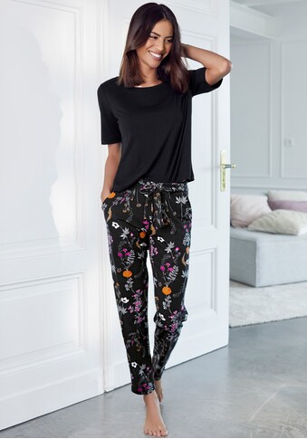 LASCANA Pyjama, mit Wildblumen Muster kaufen