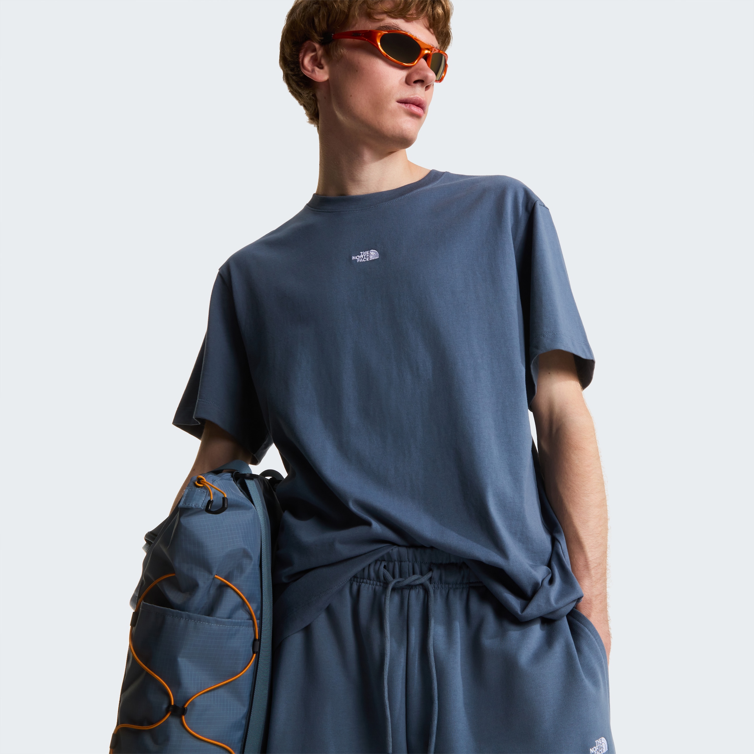 The North Face T-Shirt »M ESSENTIAL CENTER LOGO RELAXED SHORT SLEEVE TEE« lockere Passform, Kurzarm, für Sportmode und Outdoormode