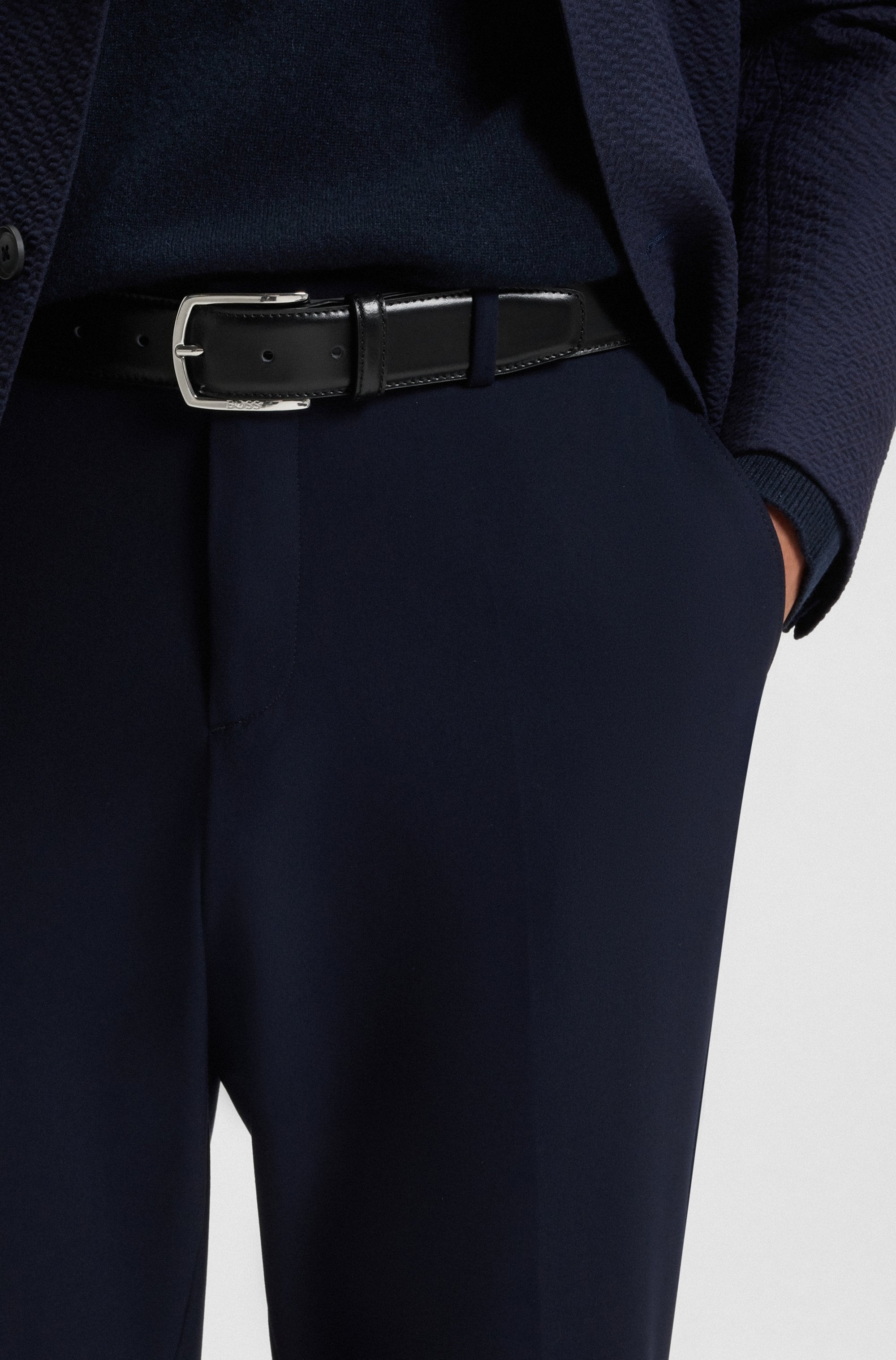 BOSS Ledergürtel »Claus-Tx-St_Sz35« mit Logo-Gravur am Verschluss