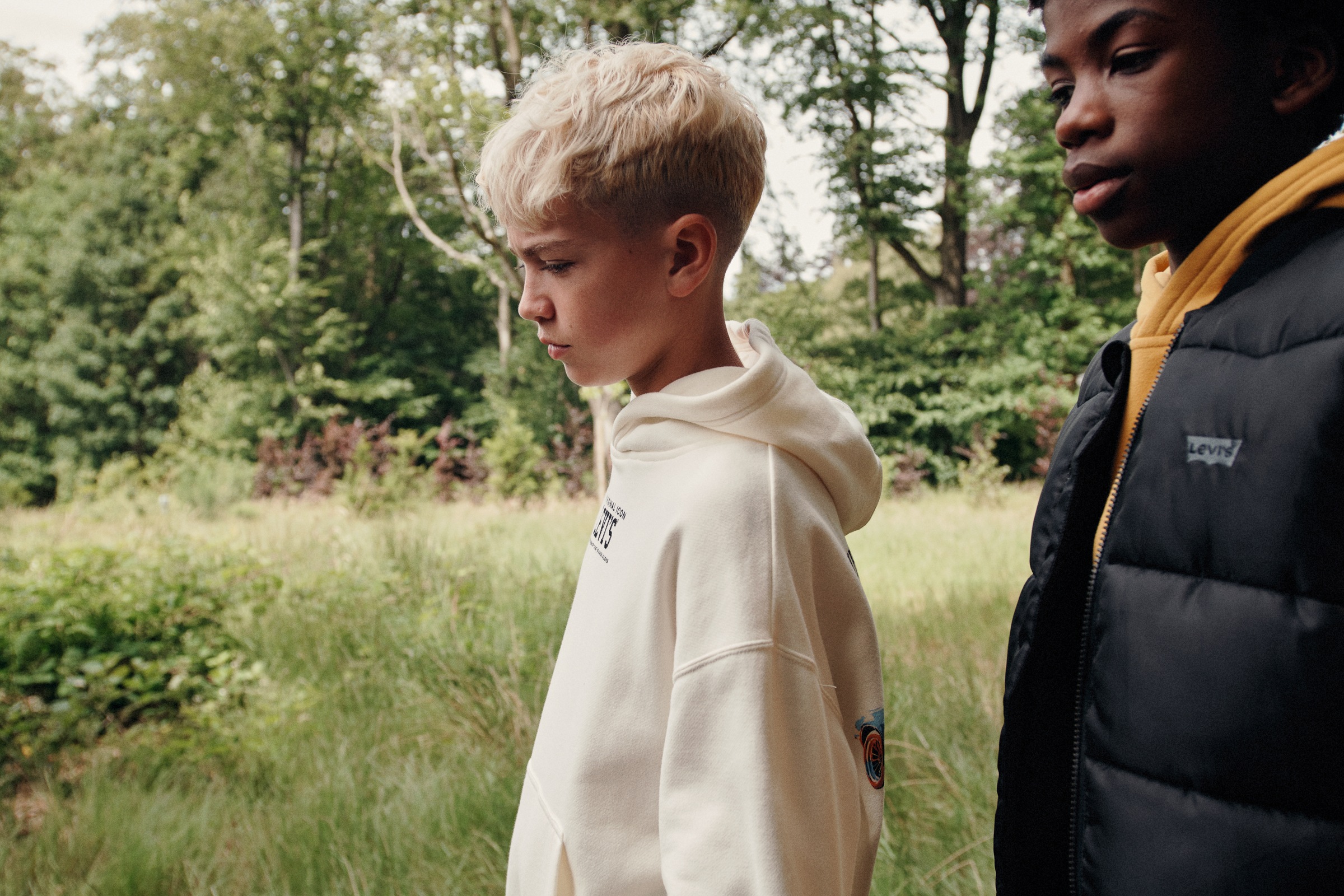Levi's® Kids Sweatshirt »LVB REV THE ENGINE HOODIE«, für Jungen, mit Kapuze und großem Rückenprint
