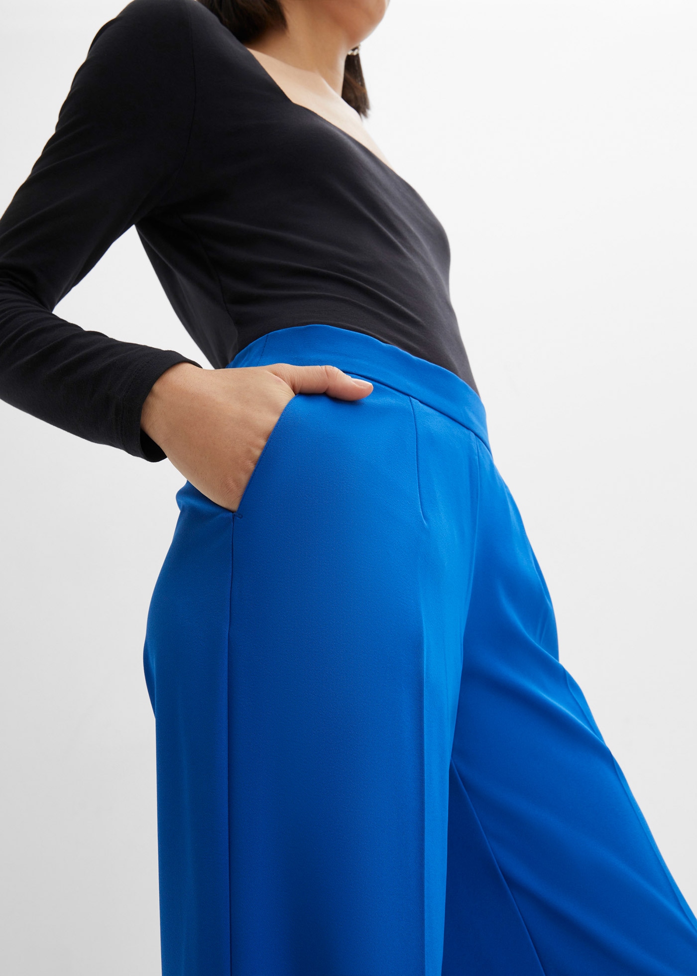 bonprix Marlene-Hose »Marlenehose«  aus Polyester und Elasthan, Loose fit Passform, femininer Stil