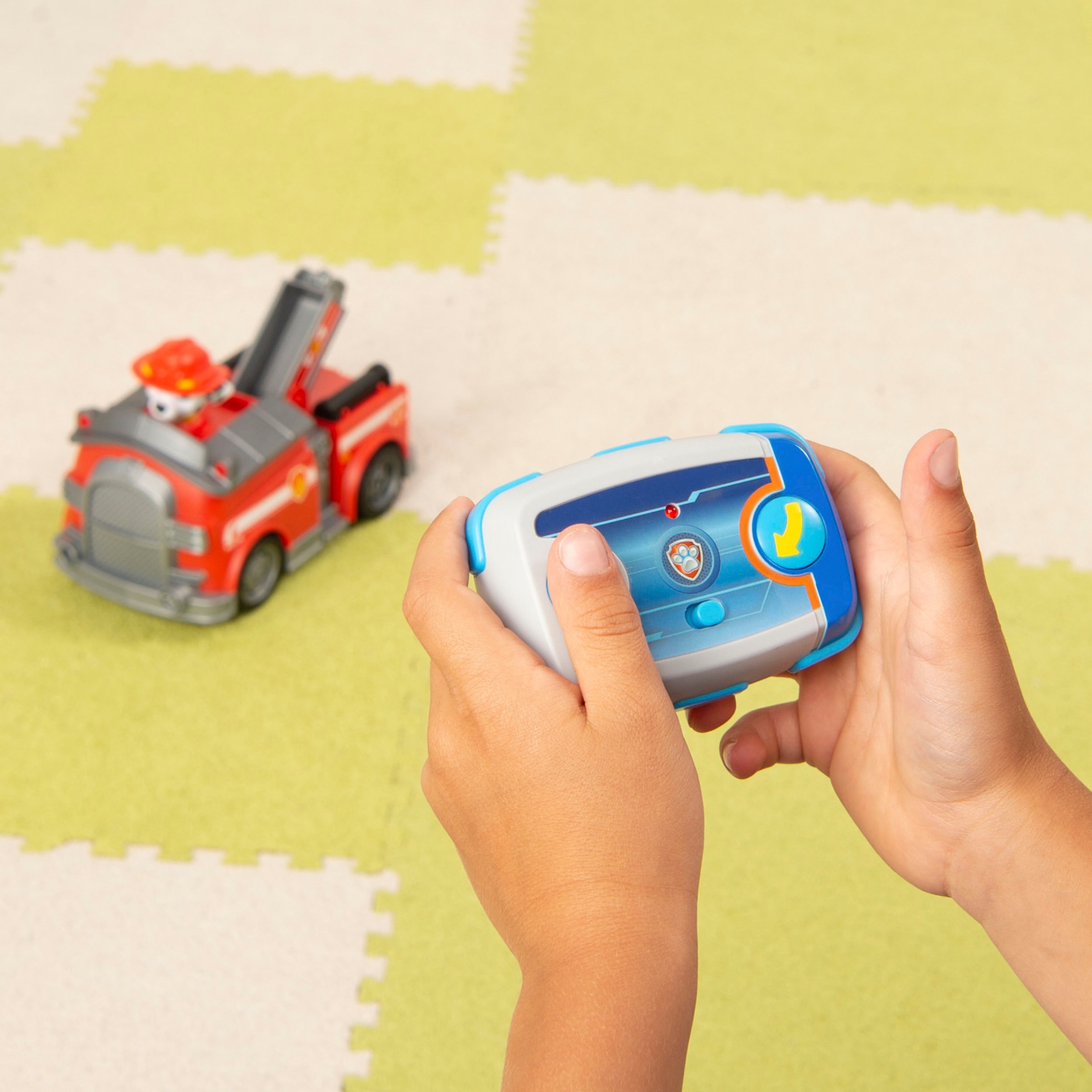 Spin Master RC-Auto »Paw Patrol - RC Marshall«, inklusive Fernbedienung