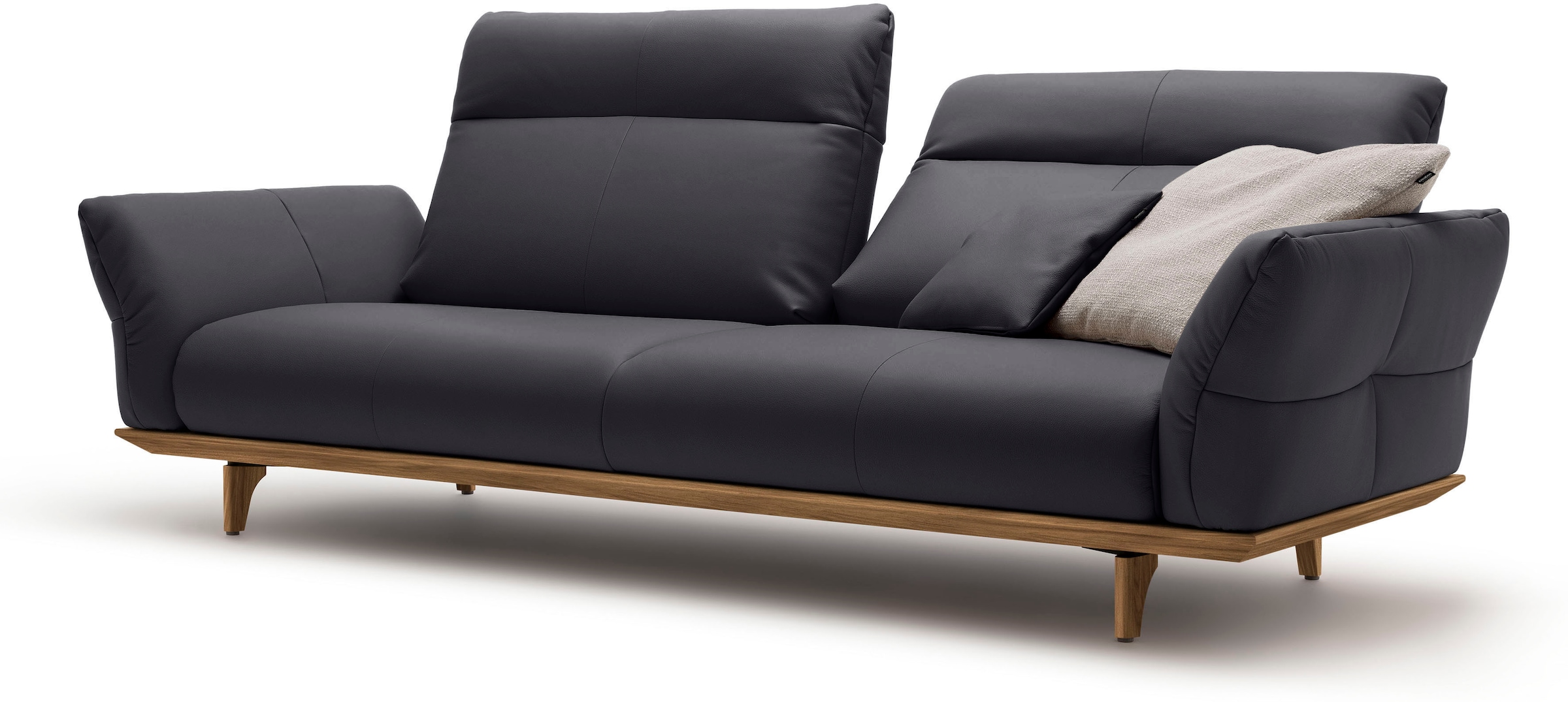 Creation BY ROLF BENZ 3,5-Sitzer »CR.460«, Sockel und Füße in Nussbaum, Breite 228 cm
