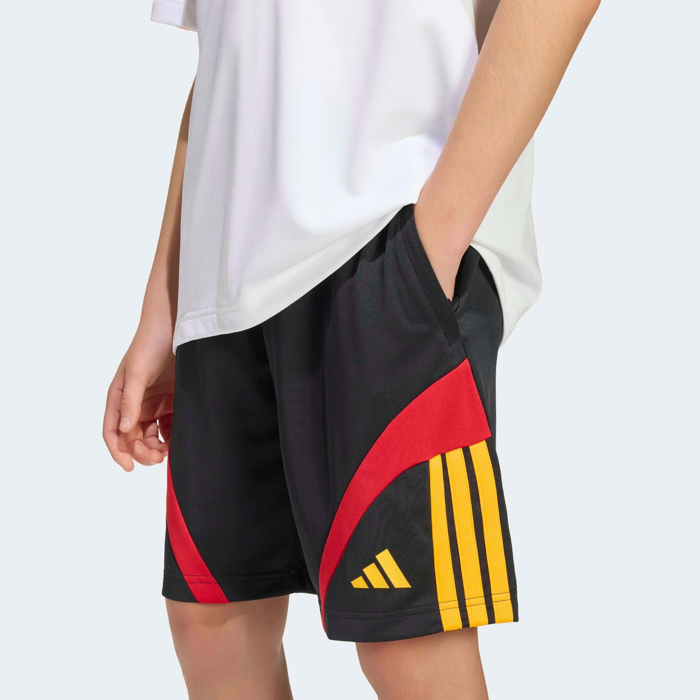 adidas Sportswear Shorts »HOUSE OF TIRO«