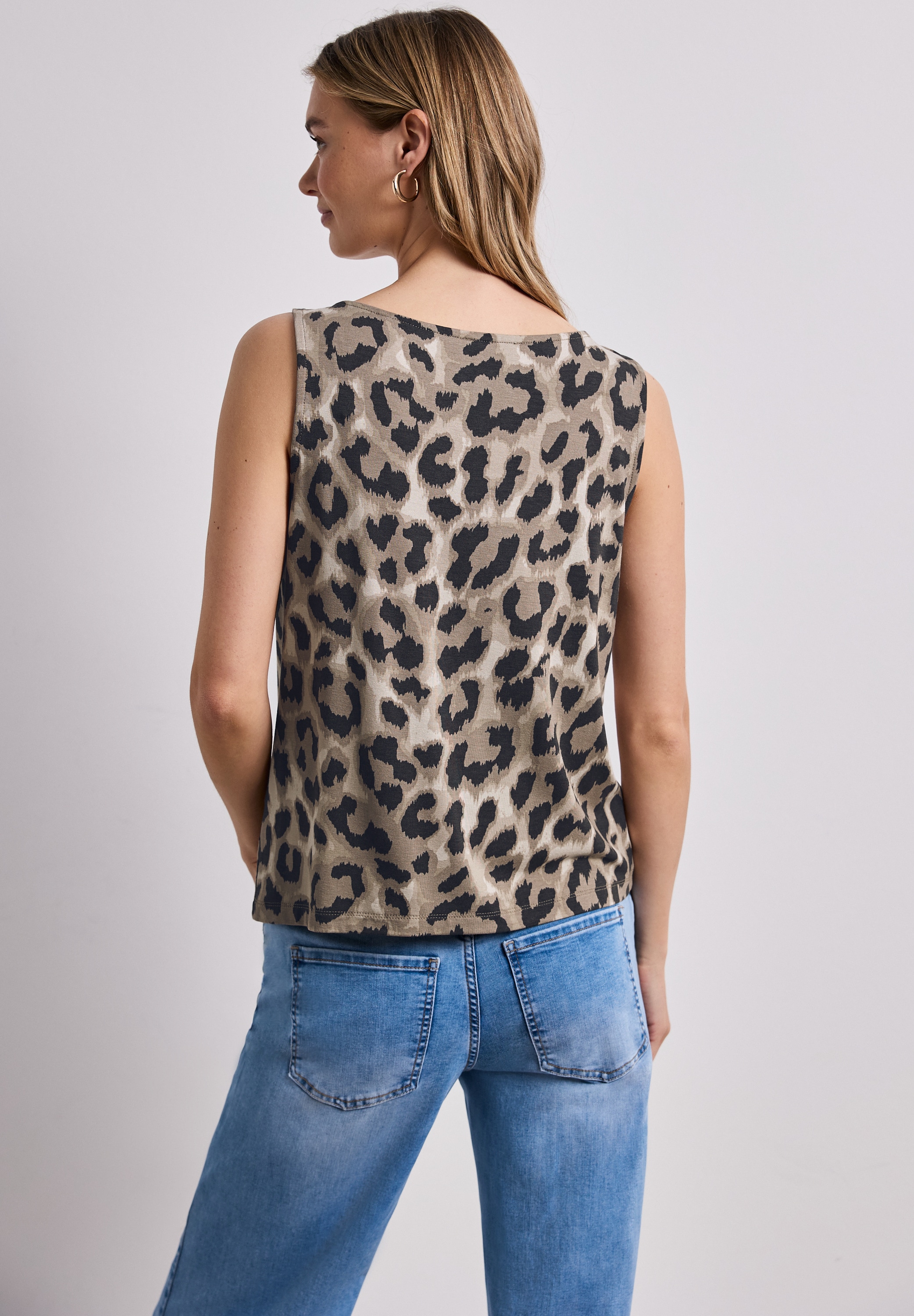 STREET ONE Shirttop Sommer top in Blumen-Optik und mit Schulterdetail