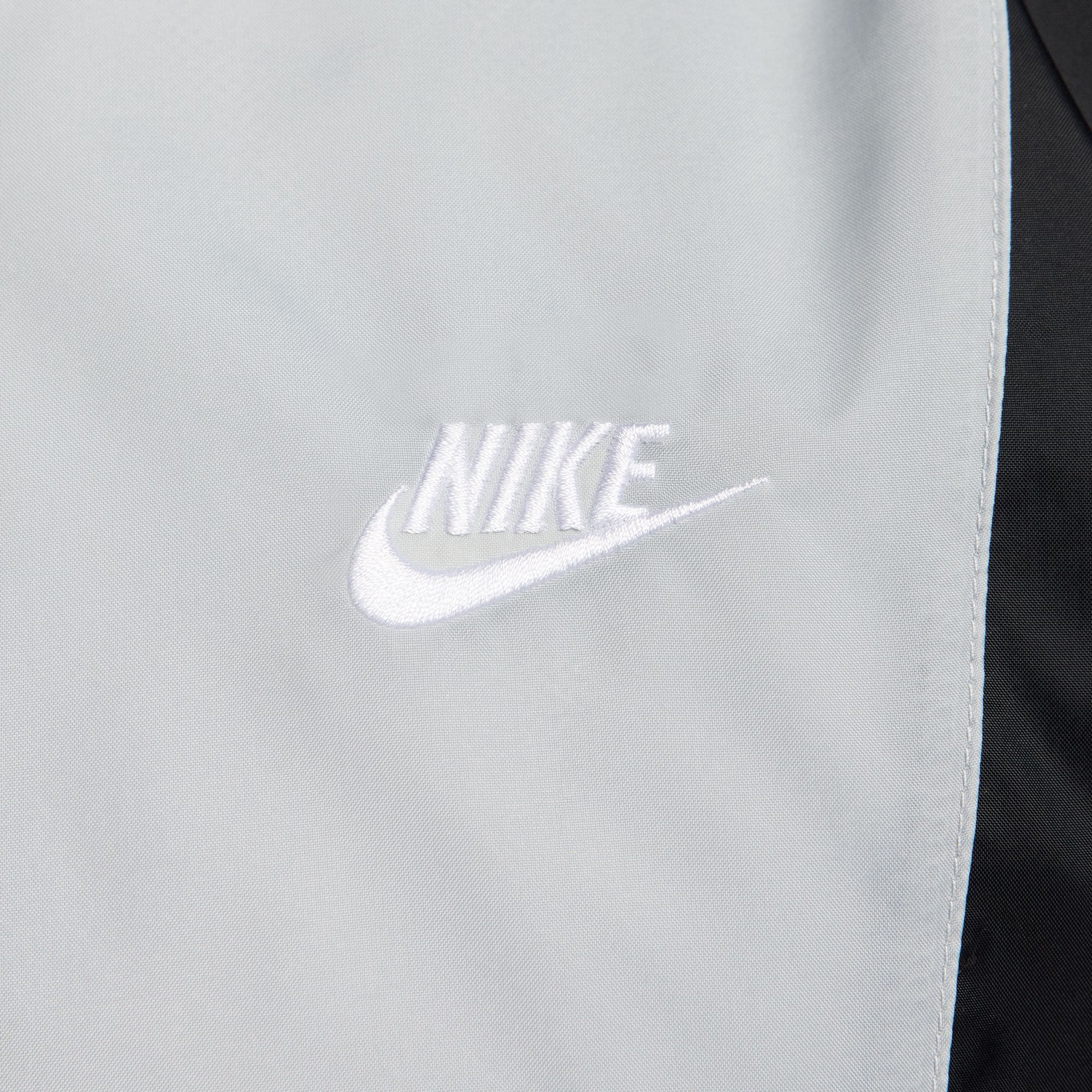 Nike Sportswear Trainingsanzug »M NK CLUB WVN TRK SUIT« 2-teiliges Set, aus gewebtem Taftmaterial
