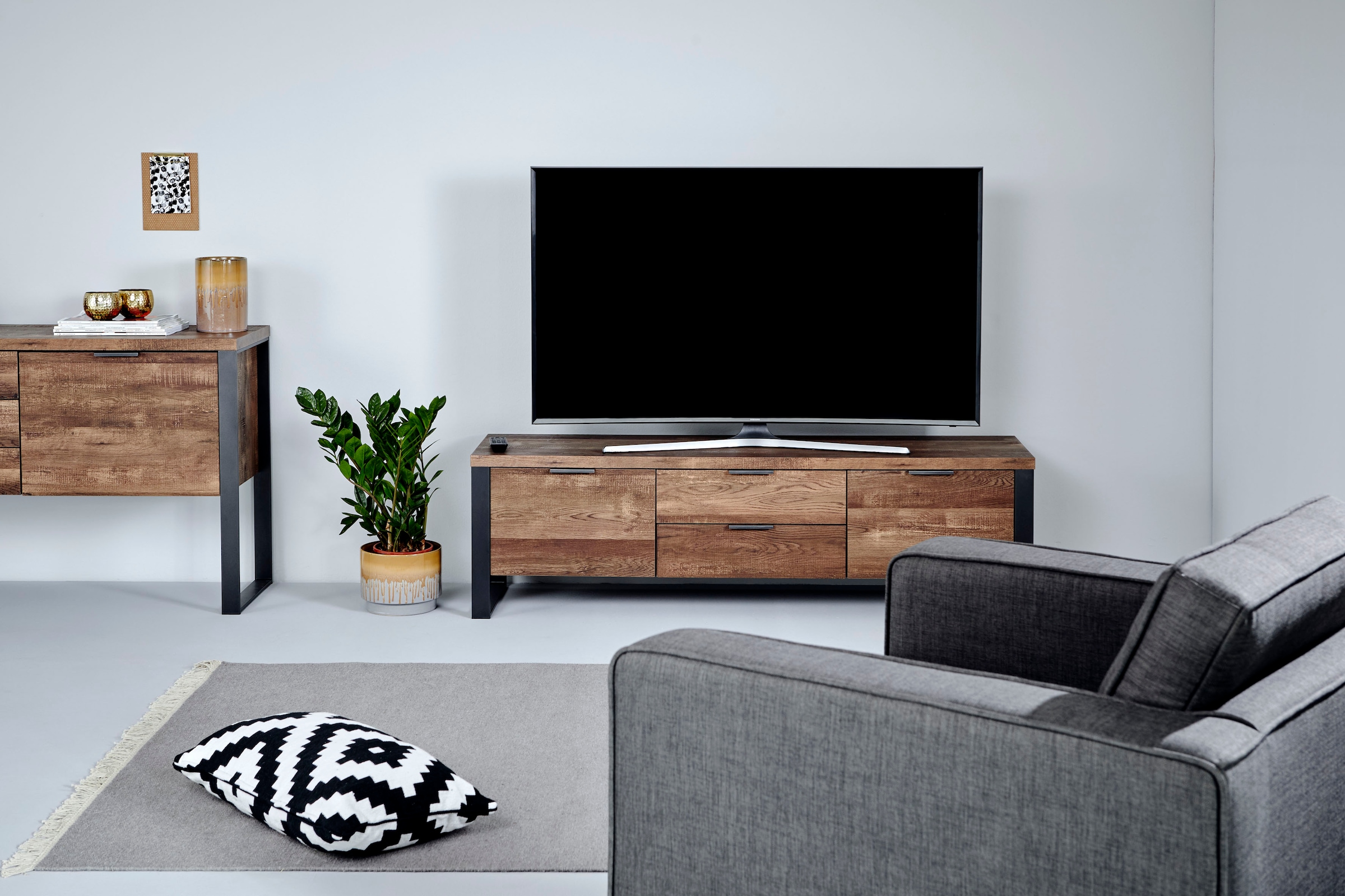 Jahnke TV-Board »LOOP«, Breite ca. 152 cm