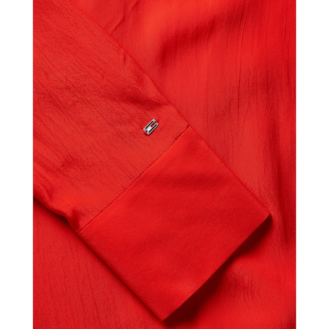 Tommy Hilfiger Blusenkleid »FLUID VISCOSE CREPE KNEE DRESS«, mit Logopatch  bestellen im OTTO Online Shop