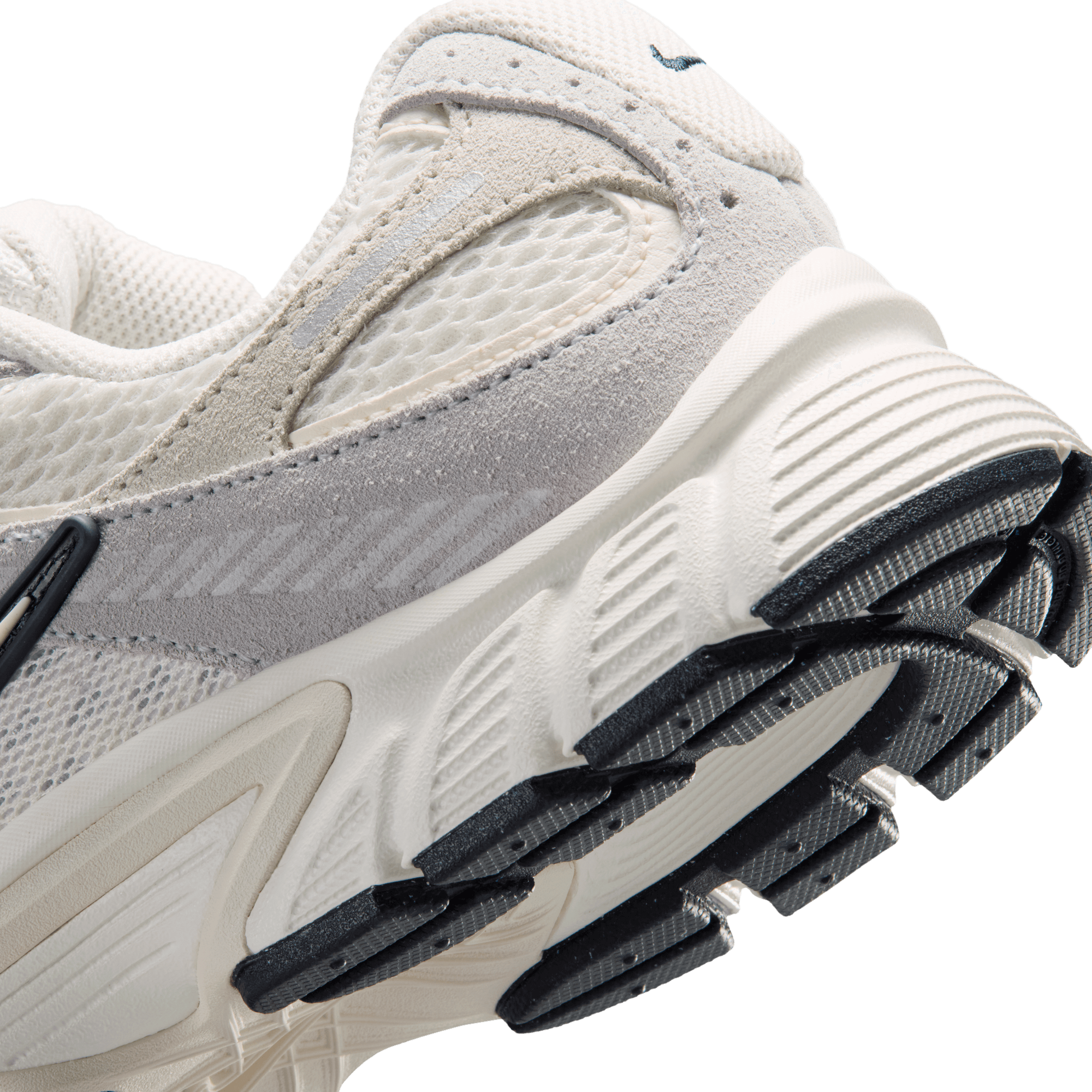 Nike Sportswear Sneaker »V5 RNR Suede«  inspiriert vom Design des Y2K Nike Vomero 5