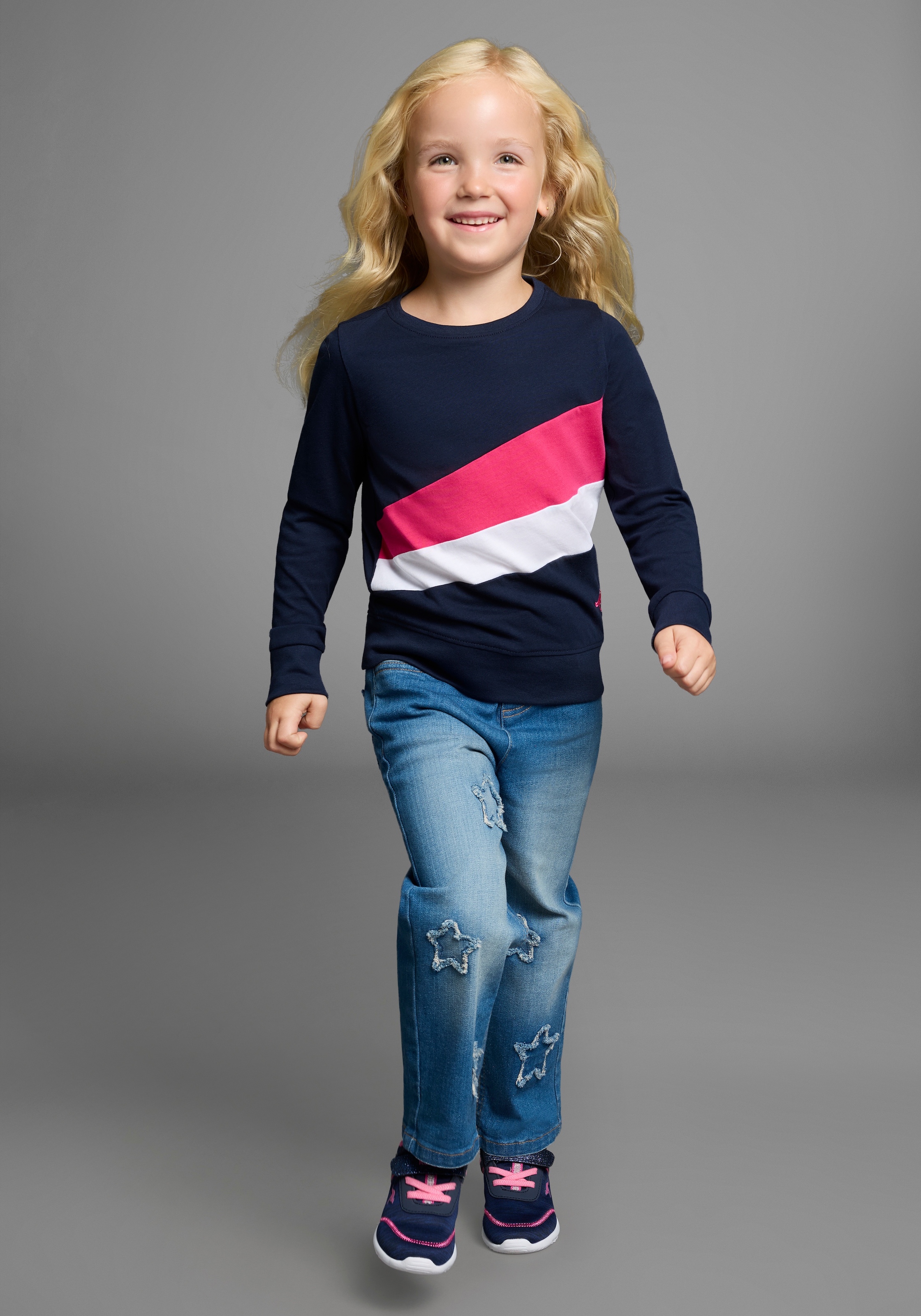 KangaROOS Langarmshirt »mit Einsätzen für kleine Mädchen«, Shirt mit modischen Einsätzen und Logo-Stickerei