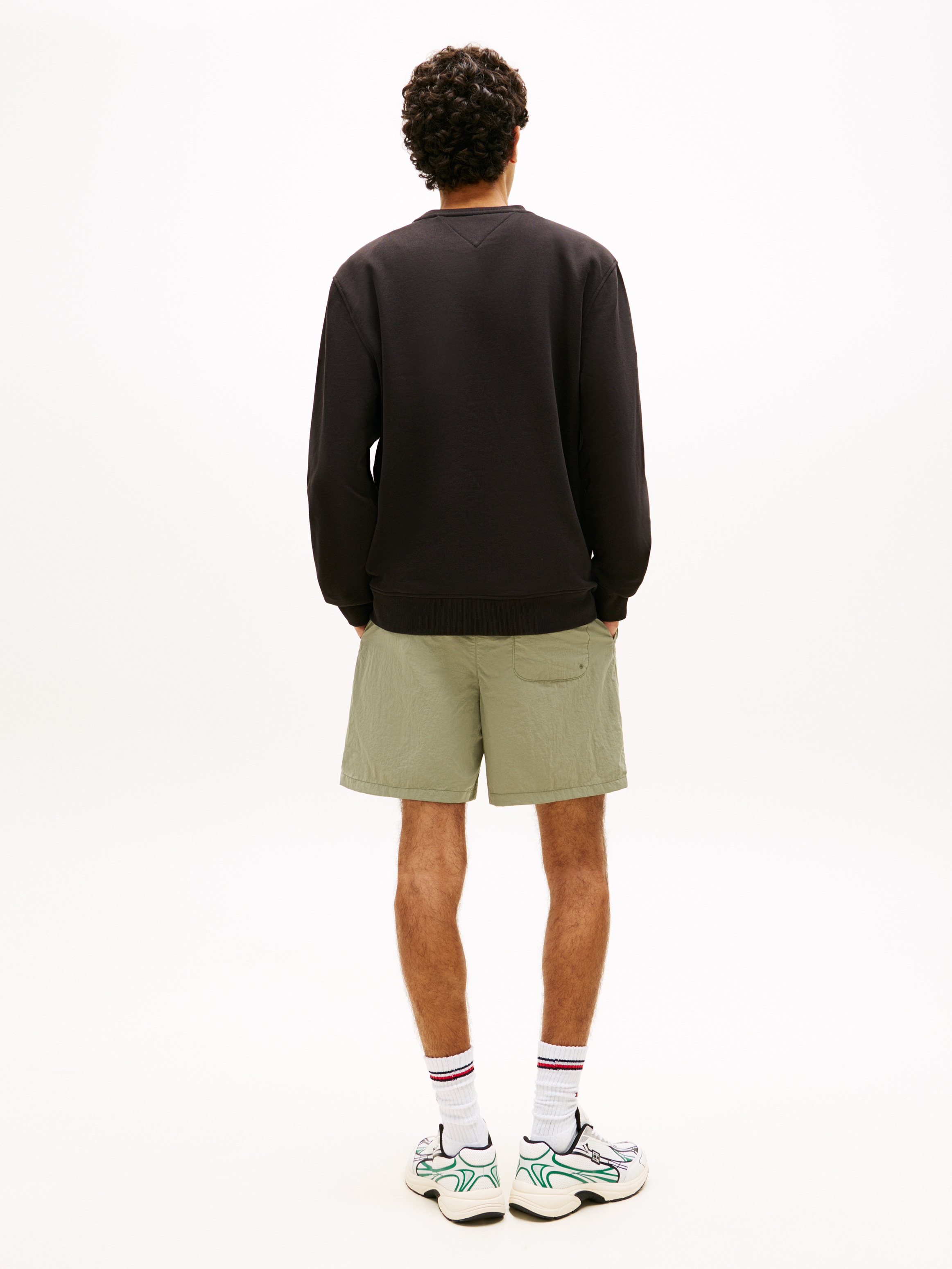 Tommy Jeans Sweatshirt »TJM REG LINEAR CREW EXT«, mit Logostickerei
