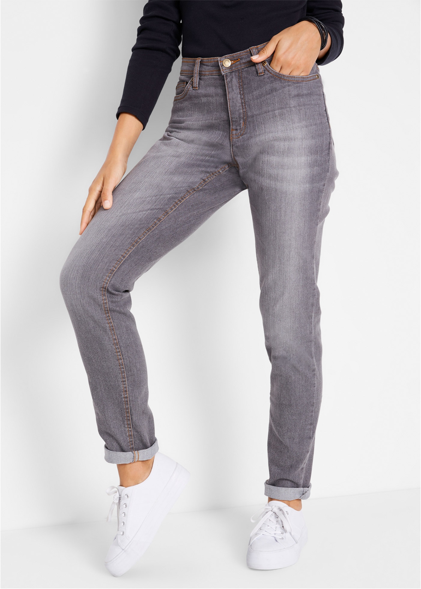 bonprix Mom-Jeans Regular Fit, mit Eingrifftaschen, Gesäßtaschen und Coinpocket