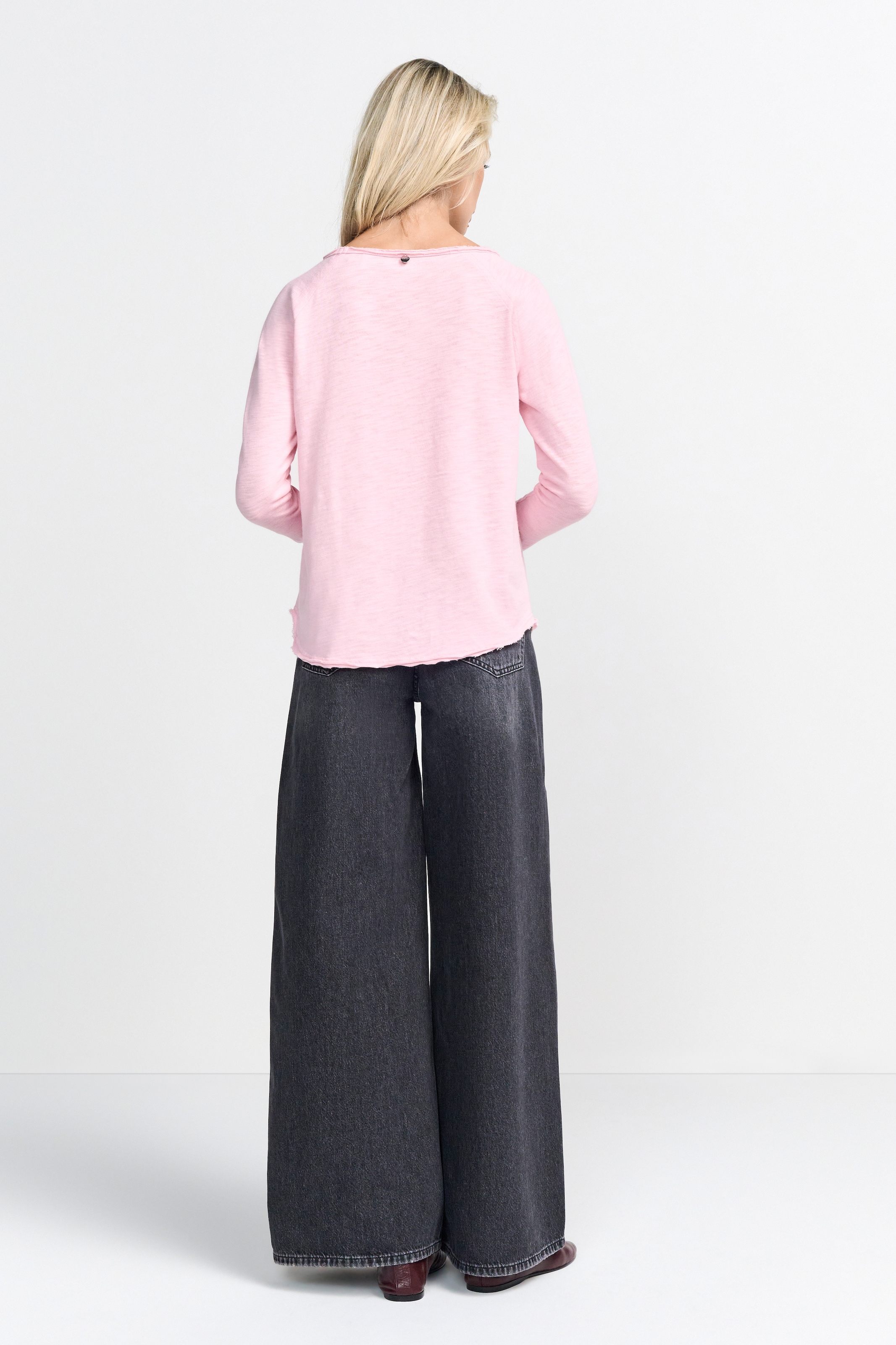 RICHROYAL Langarmshirt »2409 O HJ LS«, mit offener Ausschnittkante und Saum