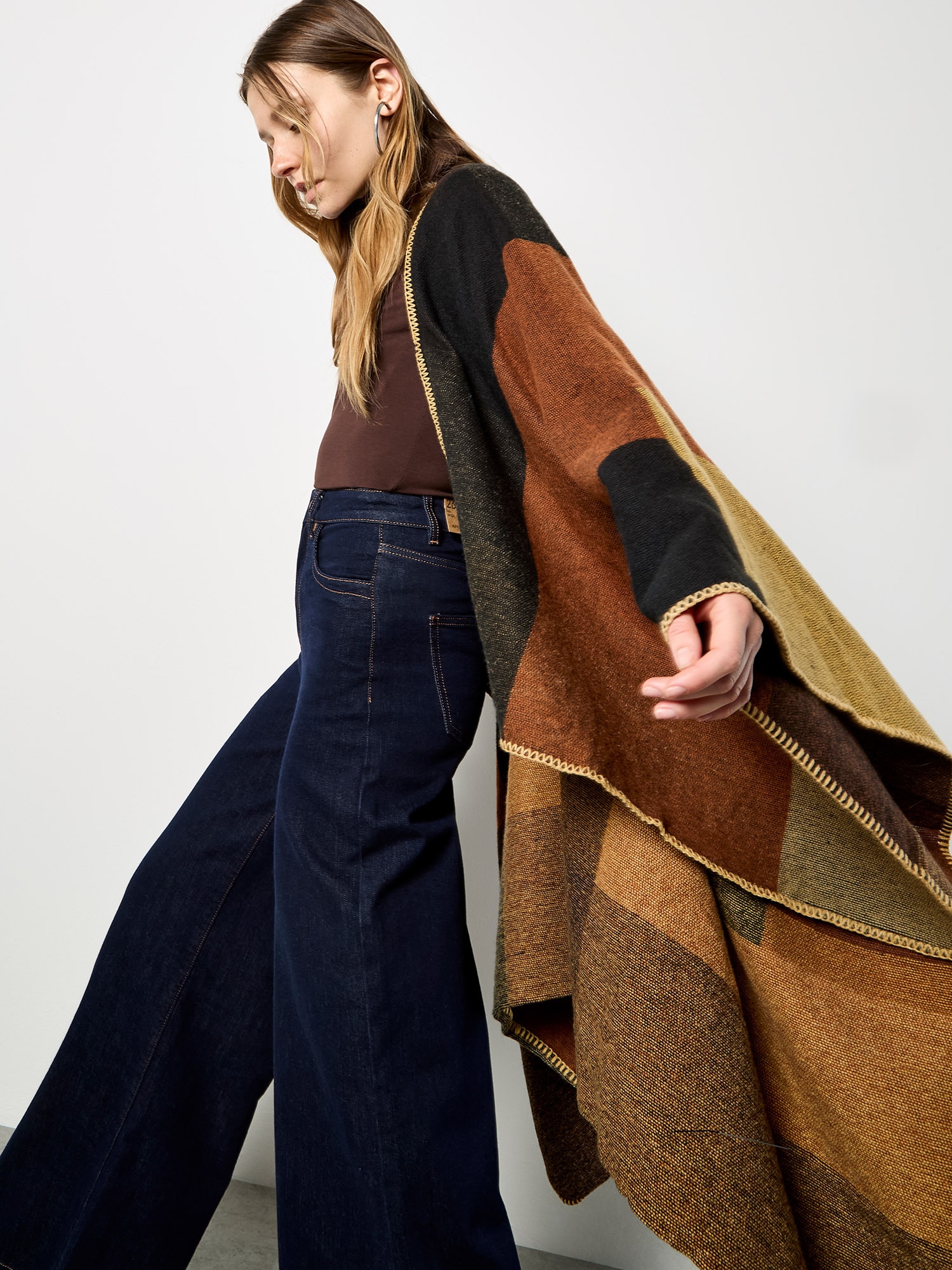 Apricot Strickjacke »Poncho« mit geomertischem Muster