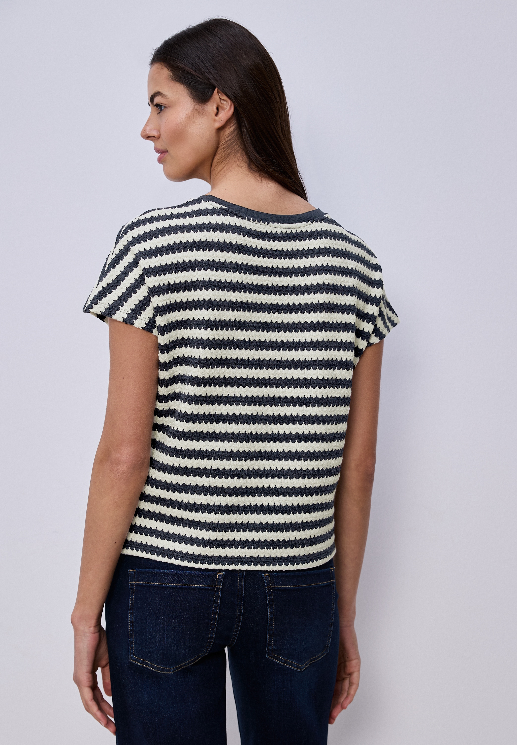 STREET ONE Rundhalsshirt »Style Cris« Sommershirt mit Streifen und im Strick-Look