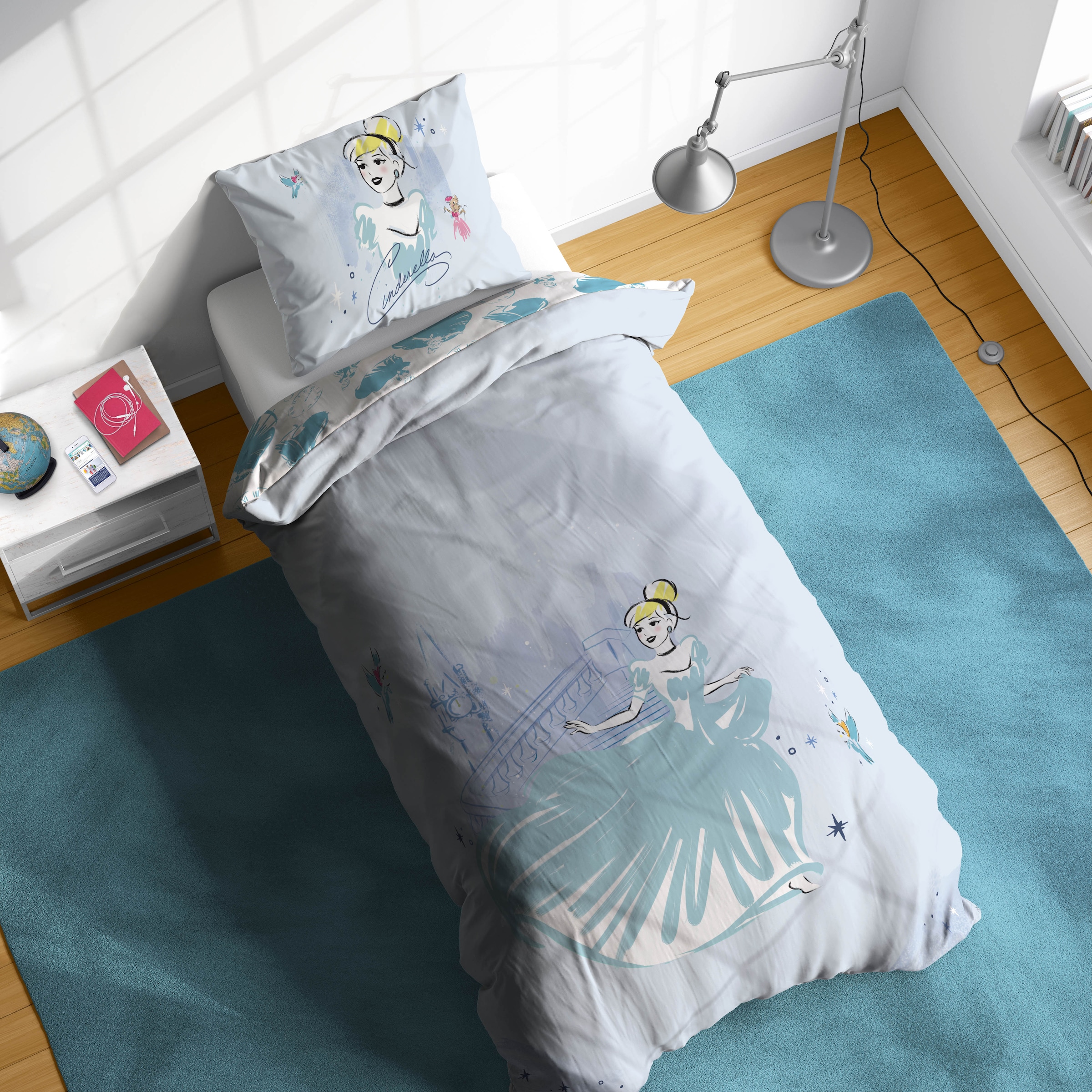 Disney Kinderbettwäsche »Disney Cinderella Bettbezug-Set 135x200 cm + Kissenbezug 80x80 cm« 2 tlg. tlg. 100 % Baumwolle, maschinenwaschbar, wendbar