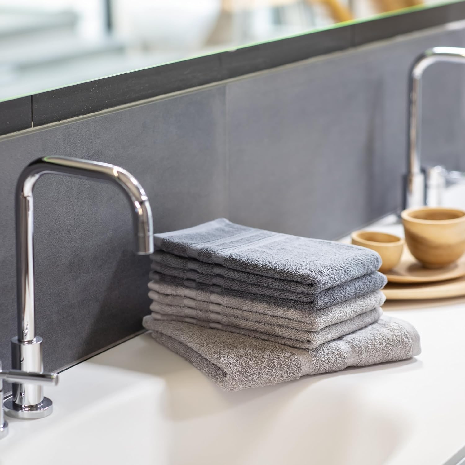 Schiesser Badematte »Miro aus flauschigem Baumwoll-Frottier« fußbodenheizungsgeeignet | schnell trocknend | strapazierfähig MADE IN GREEN by OEKO-TEX®