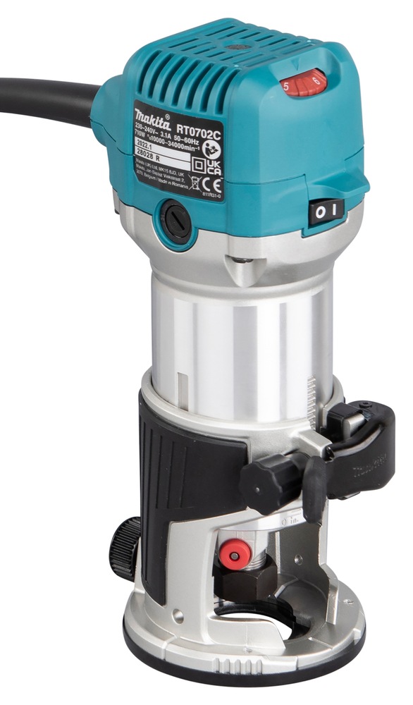 Makita Fräse »Multifunktionsfräse »RT0702CX2J« im Makita Makpac Koffer Gr.4« vielseitig einsetzbare Multifunktionsfräse,  710 W, 6/8 mm, Leerlaufdrehzahl; 10000 - 34000 min⁻¹