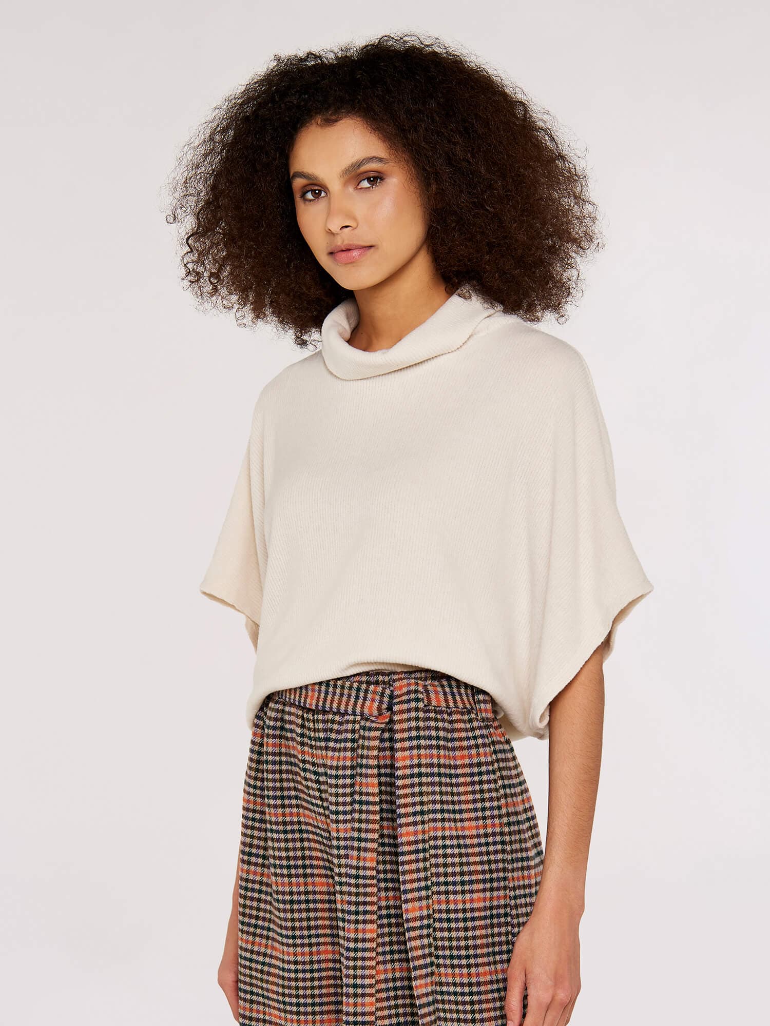 Apricot Kurzarmpullover »Cape in Rippstrick« mit Rollkragen