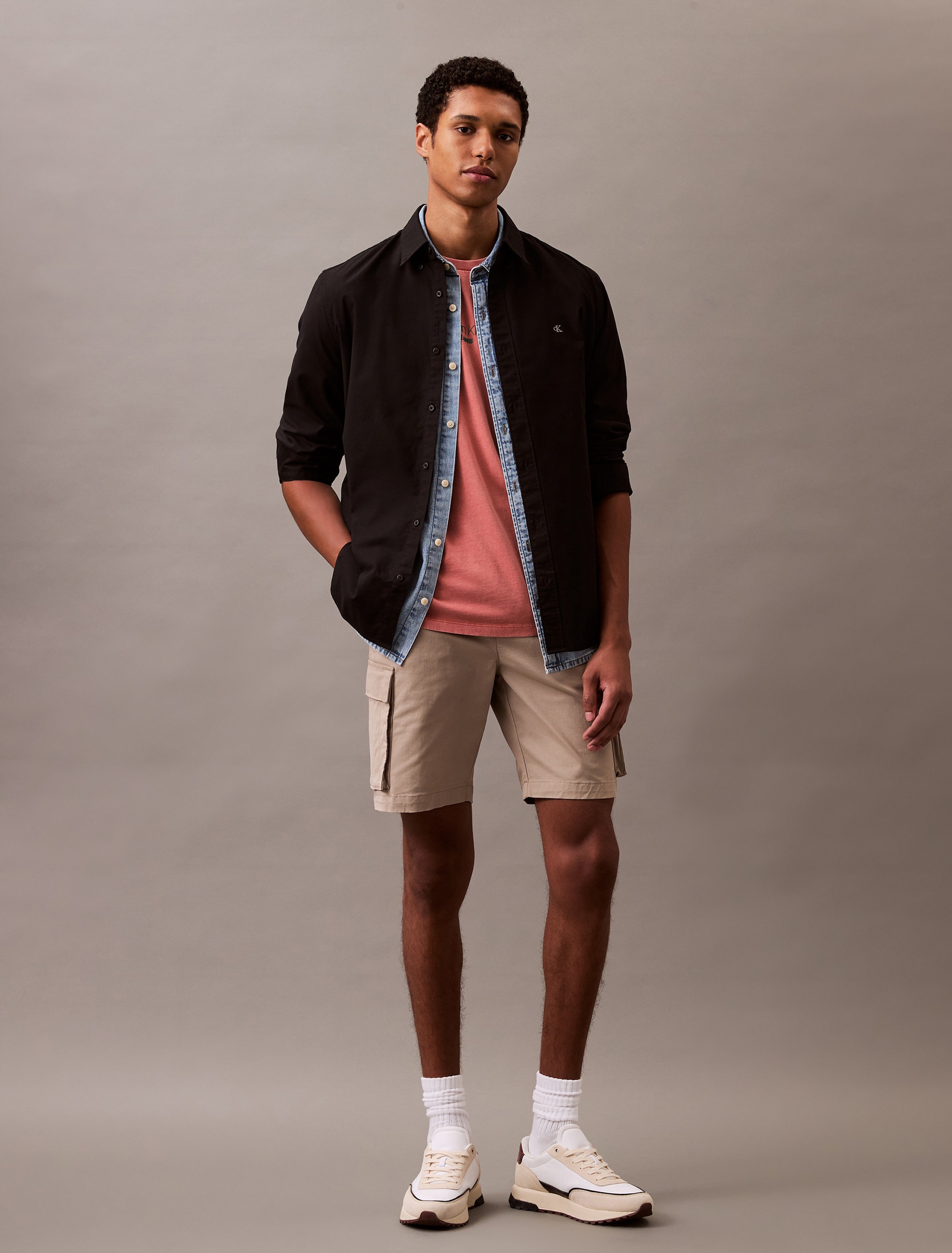 Calvin Klein Jeans Cargoshorts »9" COTTON PULL ON CARGO SHORT«, Mit Gürtelschlaufen