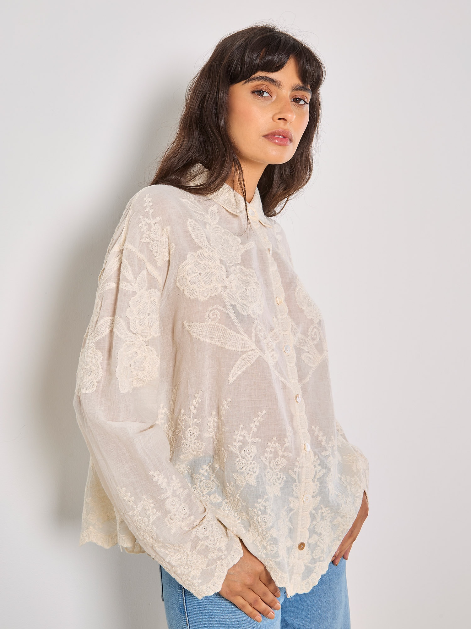 Apricot Klassische Bluse »Bluse« mit gewelltem Saum