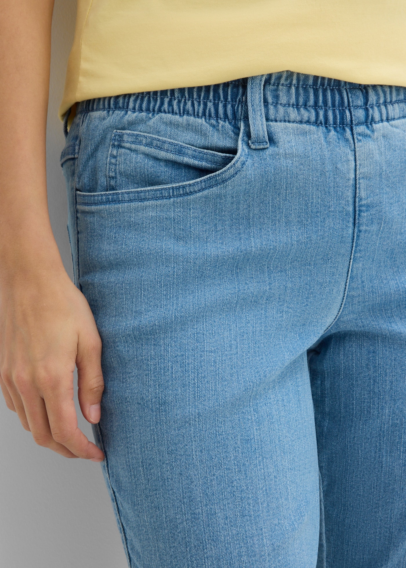 bonprix Straight-Jeans Packung, 2 gerades Bein, mit erhöhtem Gummibund, in Stretch-Qualität