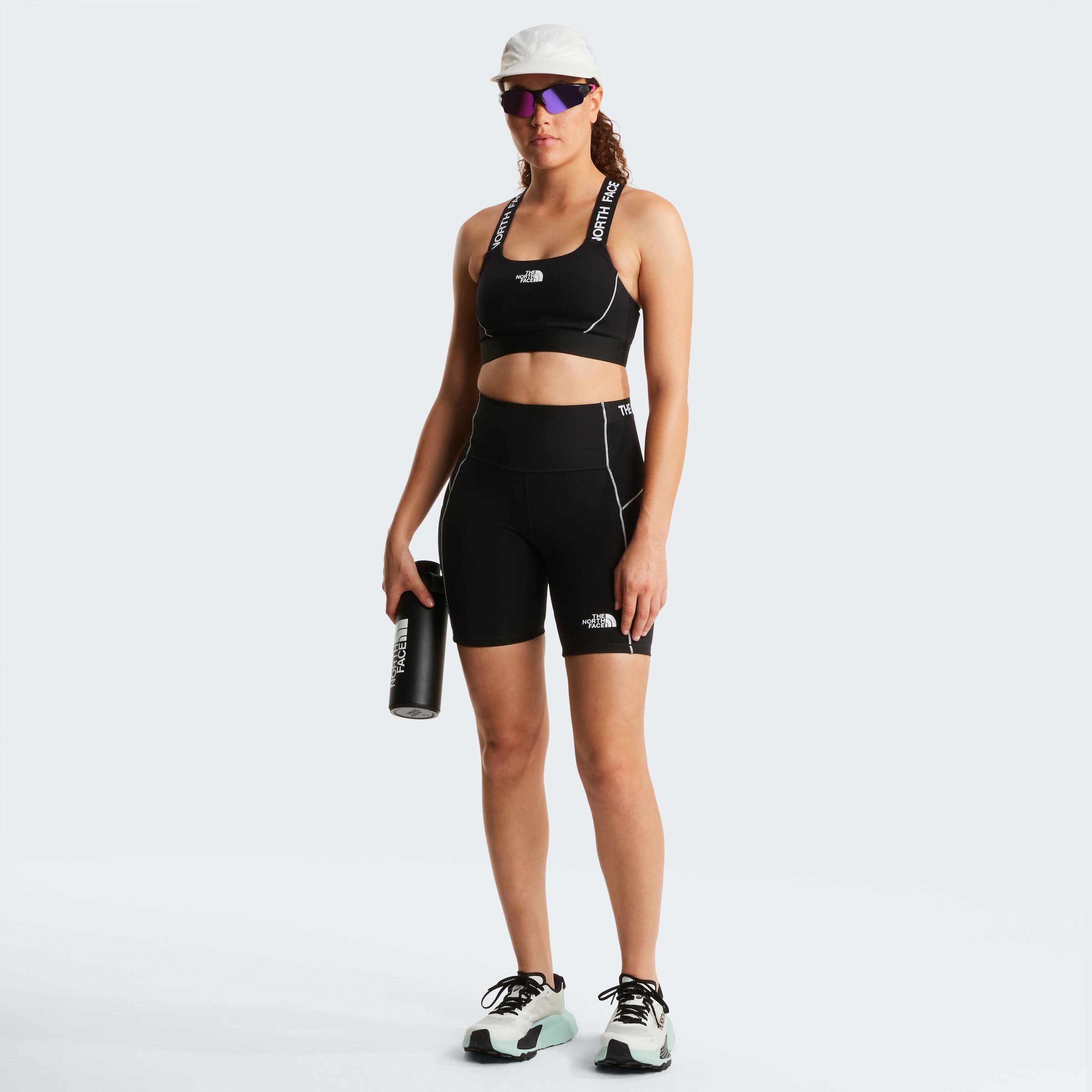 The North Face Sport-BH »W CAMBRENA BRA« für Fitness und Outdoor-Training, mit schweißableitendem FlashDry™