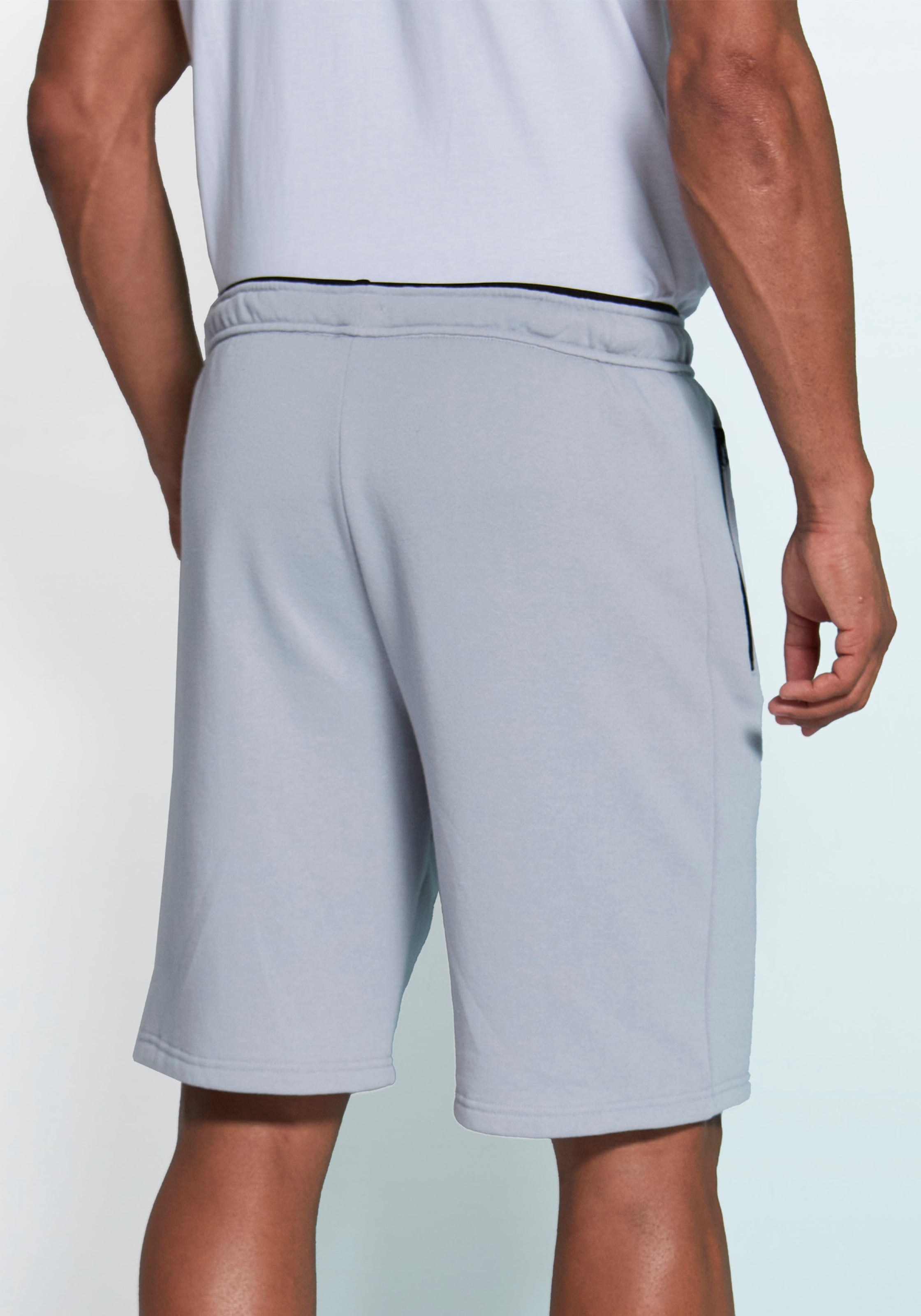 John Devin Sweatshorts, seitliche Taschen mit schwarzem Reißverschluss