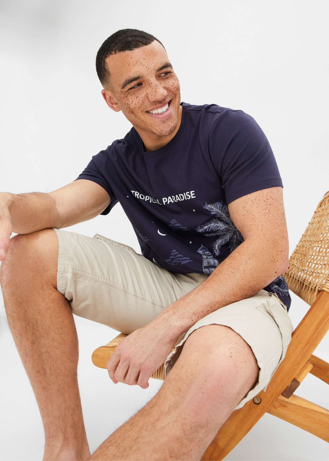 bonprix T-Shirt »T-Shirt aus reiner Baumwolle« Regular Fit, Kurzarm, Rundhalsausschnitt, aus Baumwolle