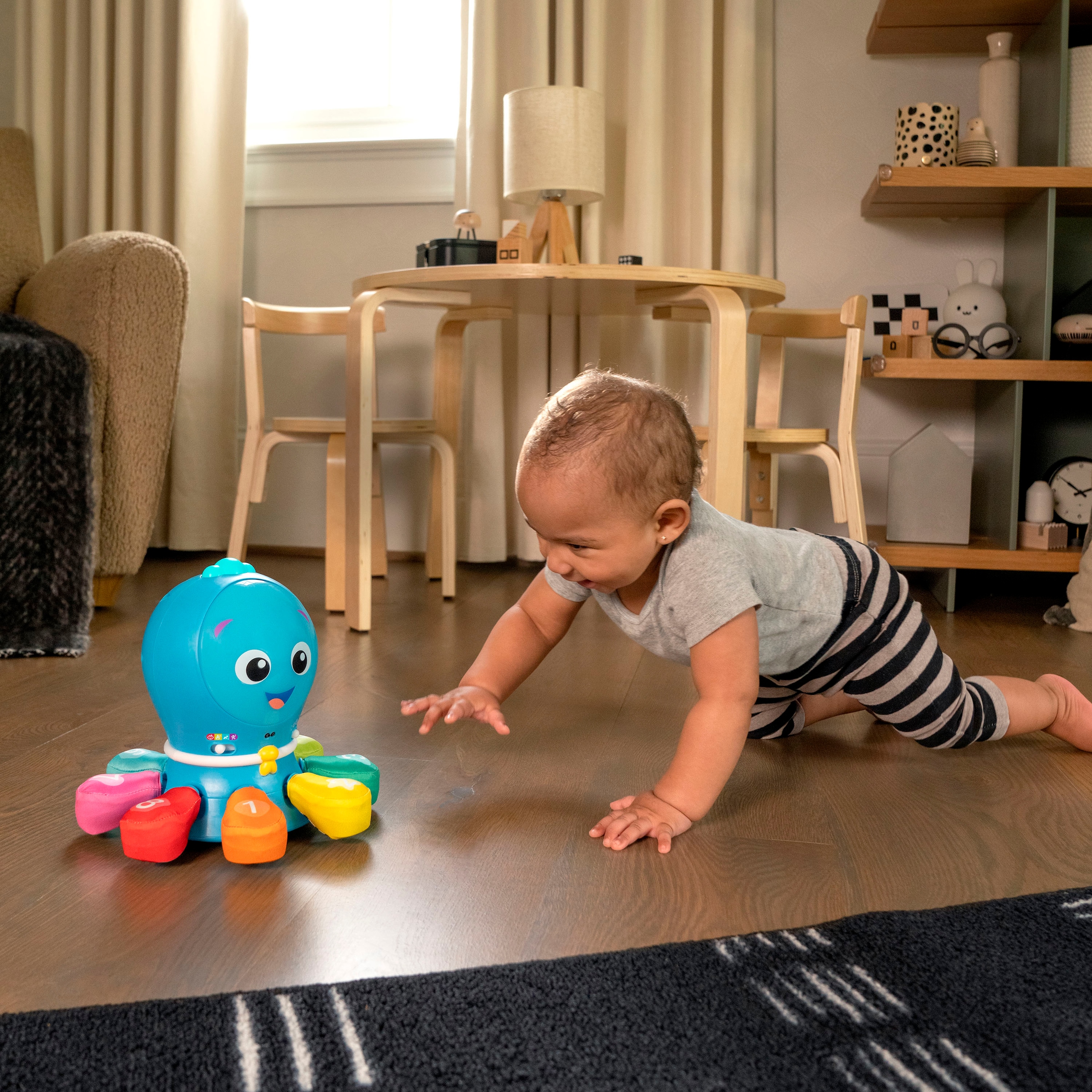 Baby Einstein Greifspielzeug »Go Opus Go™ 4-in-1 Crawl & Chase Pal«, mit Sound