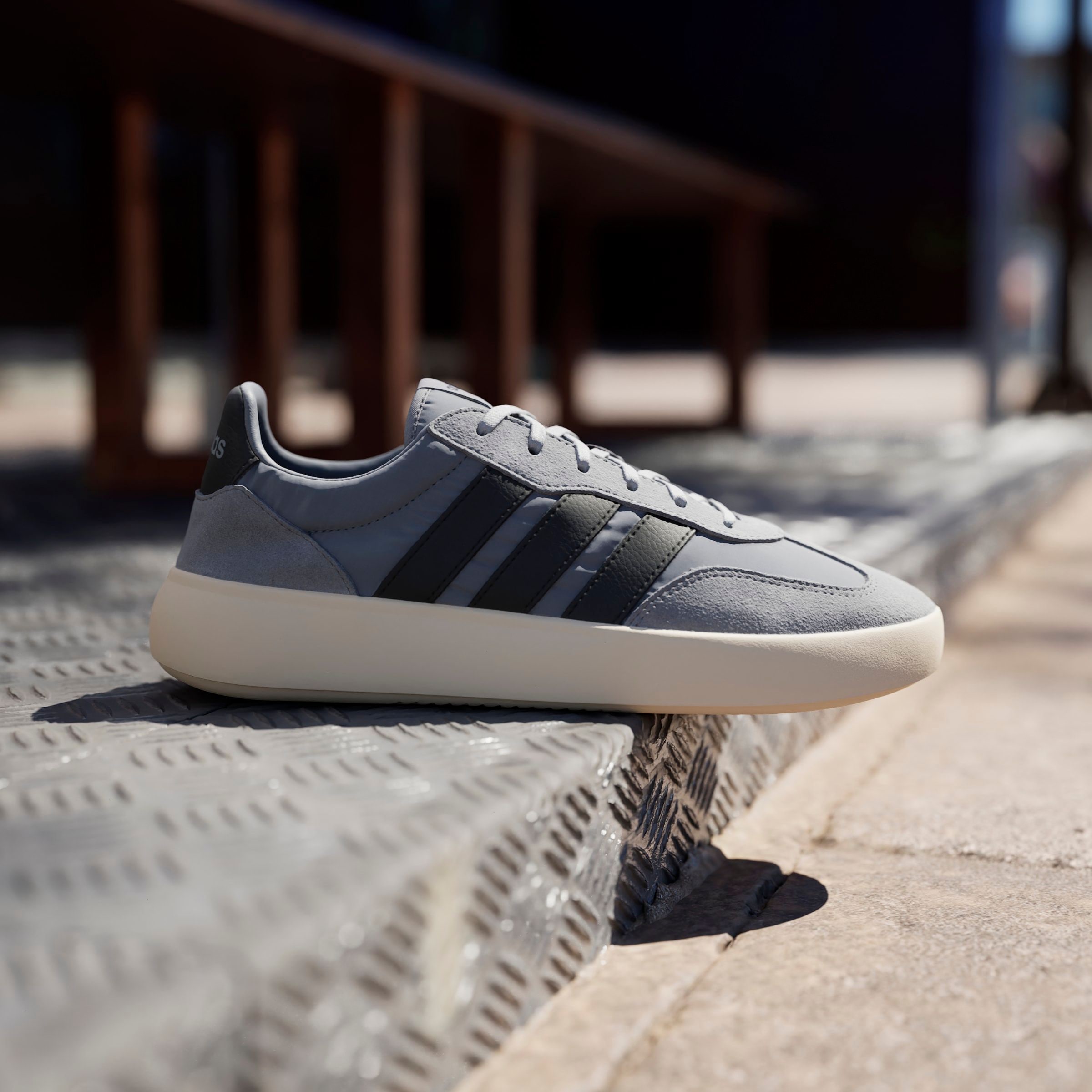 adidas Sportswear Sneaker »BARREDA DECODE«, Design auf den Spuren des adidas Handball Spezial