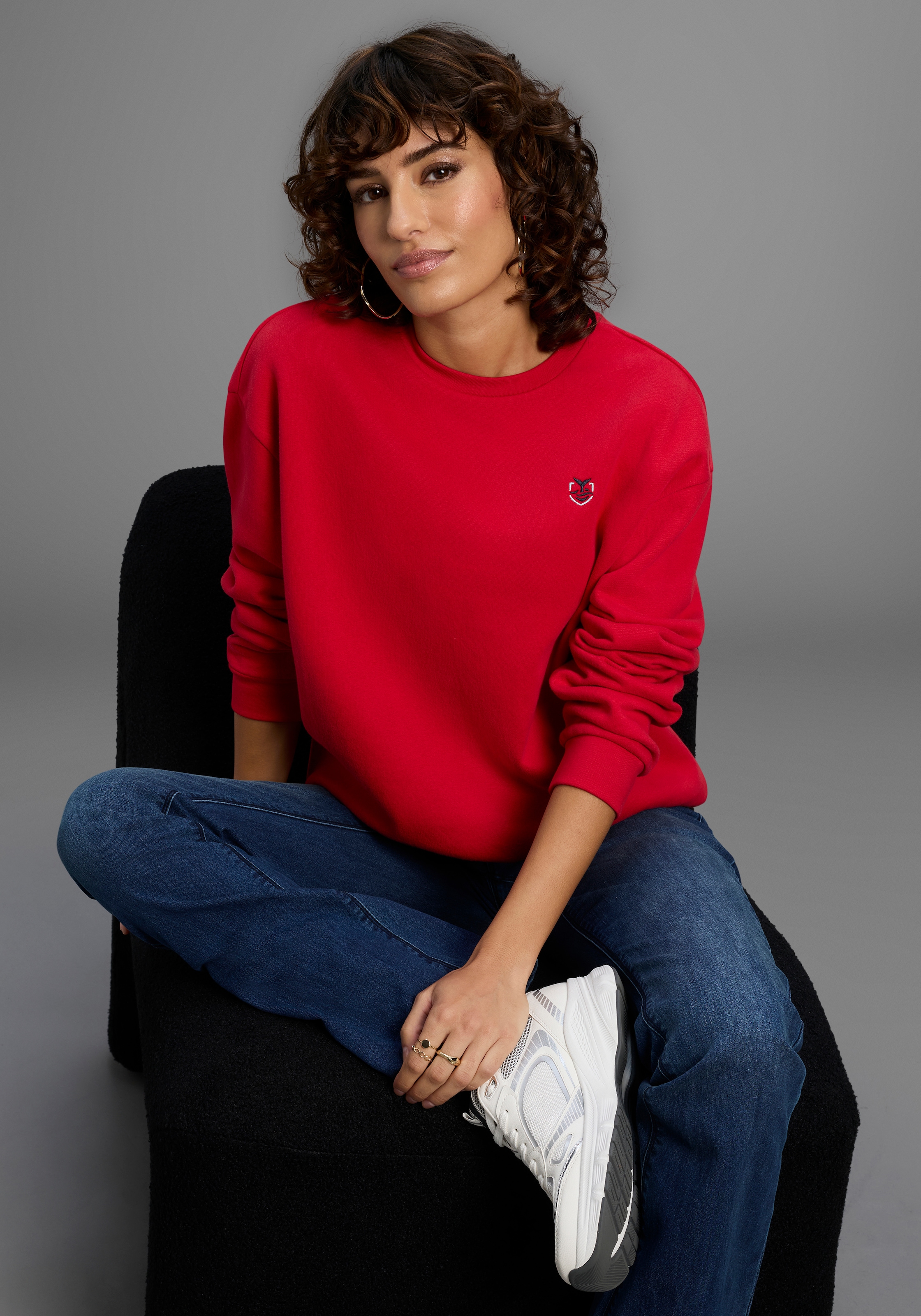 Delmao Damen Sweater Angeraute Baumwollmischung mit Logostickerei auf der Brust in rot, Größe 40/42