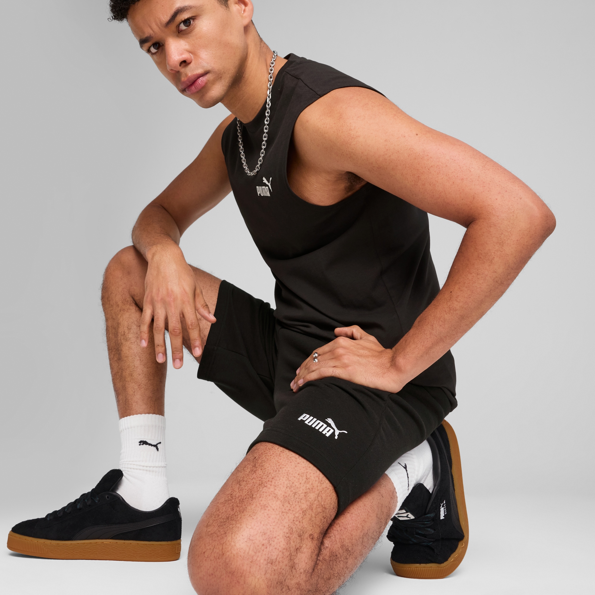 PUMA Trainingsshorts »ESS NO. 1 LOGO SHORTS 10"«, Sweatshorts mit weichem French Terry Material