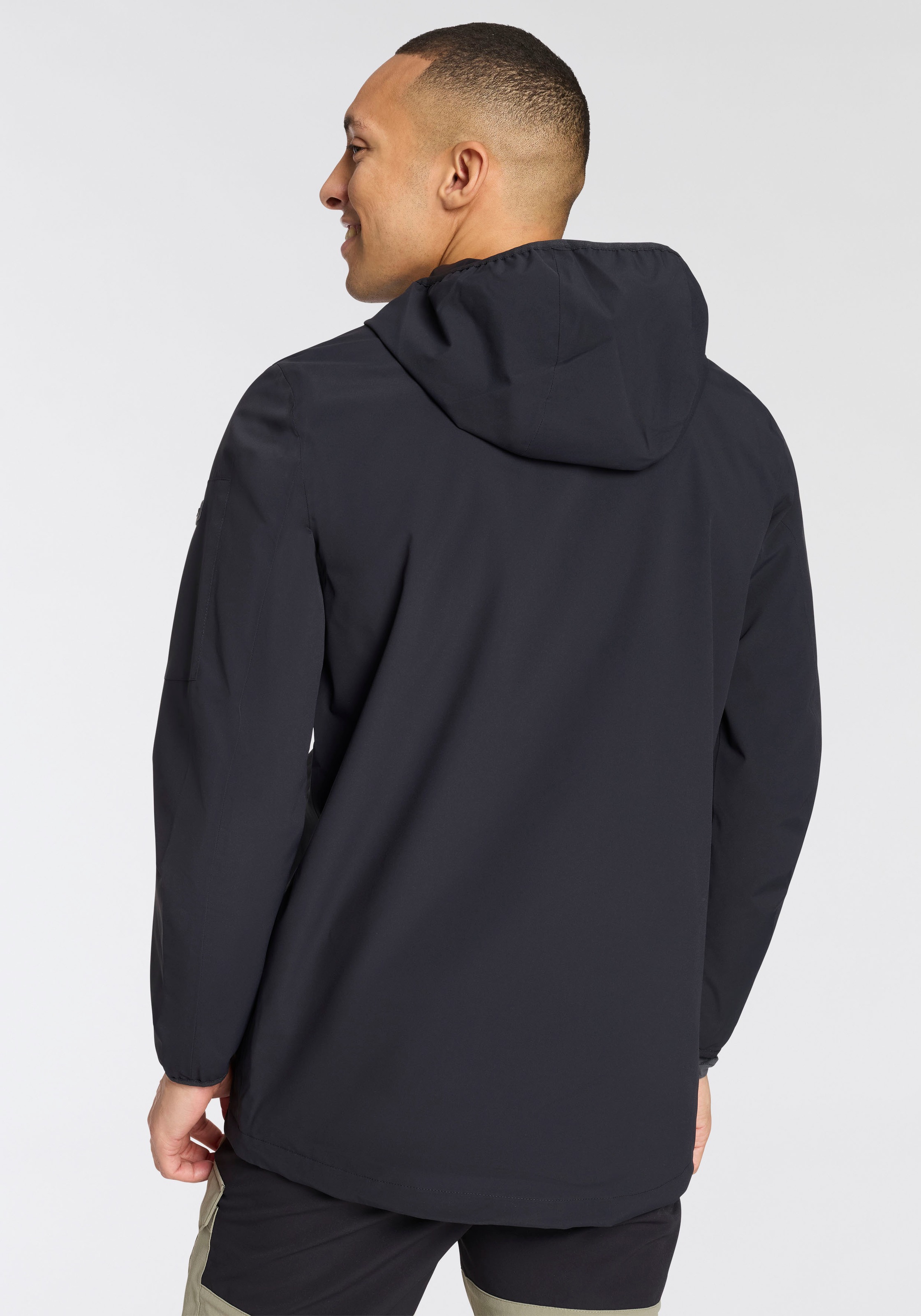 CMP Funktionsjacke mit Kapuze für Wandern und Outdoor-Aktivitäten, mit praktischer Ärmeltasche