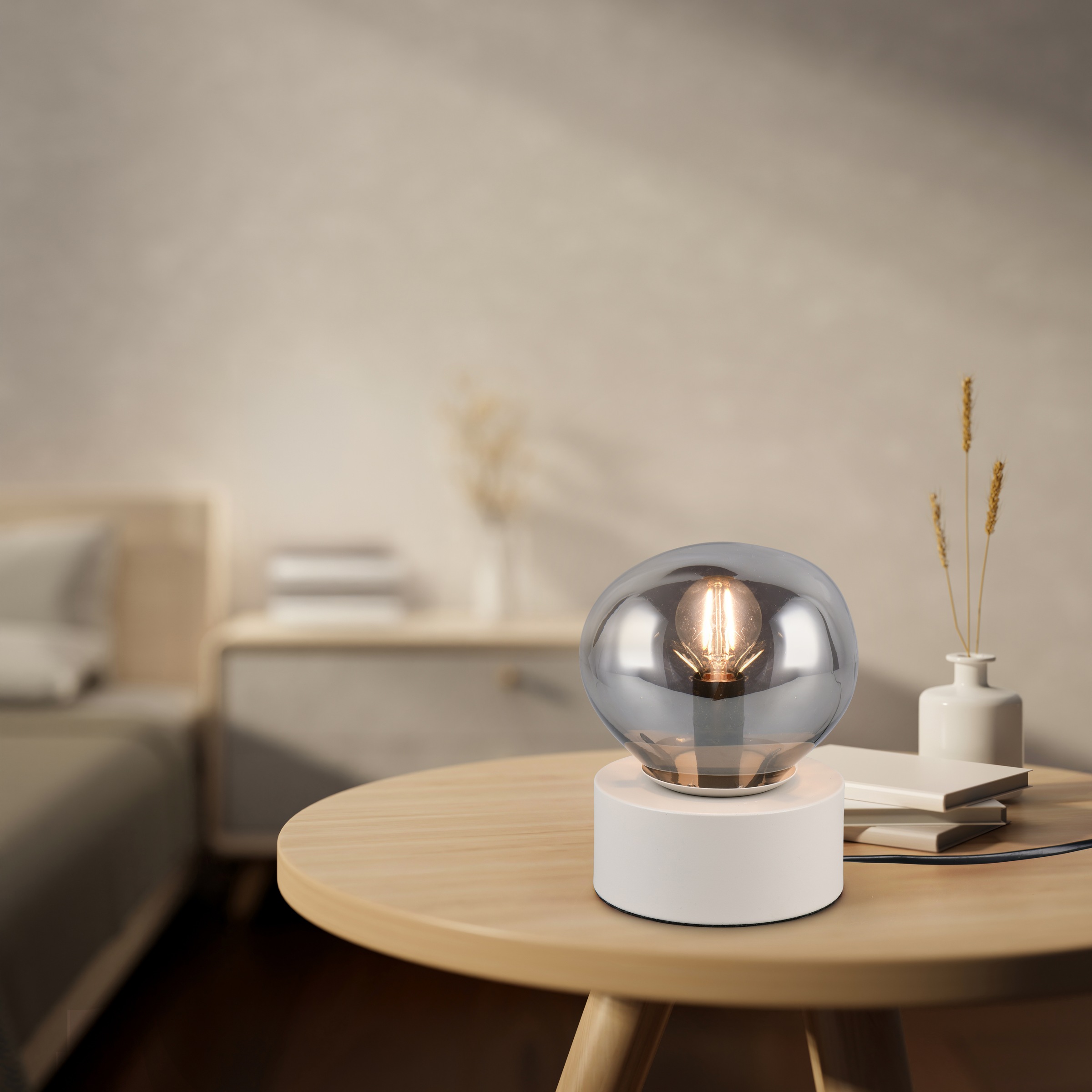 s.Oliver Tischleuchte »ANJELLA, On/Off-Touch Tischleuchte exkl 1x E14 max 10W, warm grey«, 1 flammig, Leuchtmittel E14 | Leuchtmittel wechselbar, mit mundgeblasenem Glas Lampenschirm in rauchgrau, 18,5 x Ø14,5cm