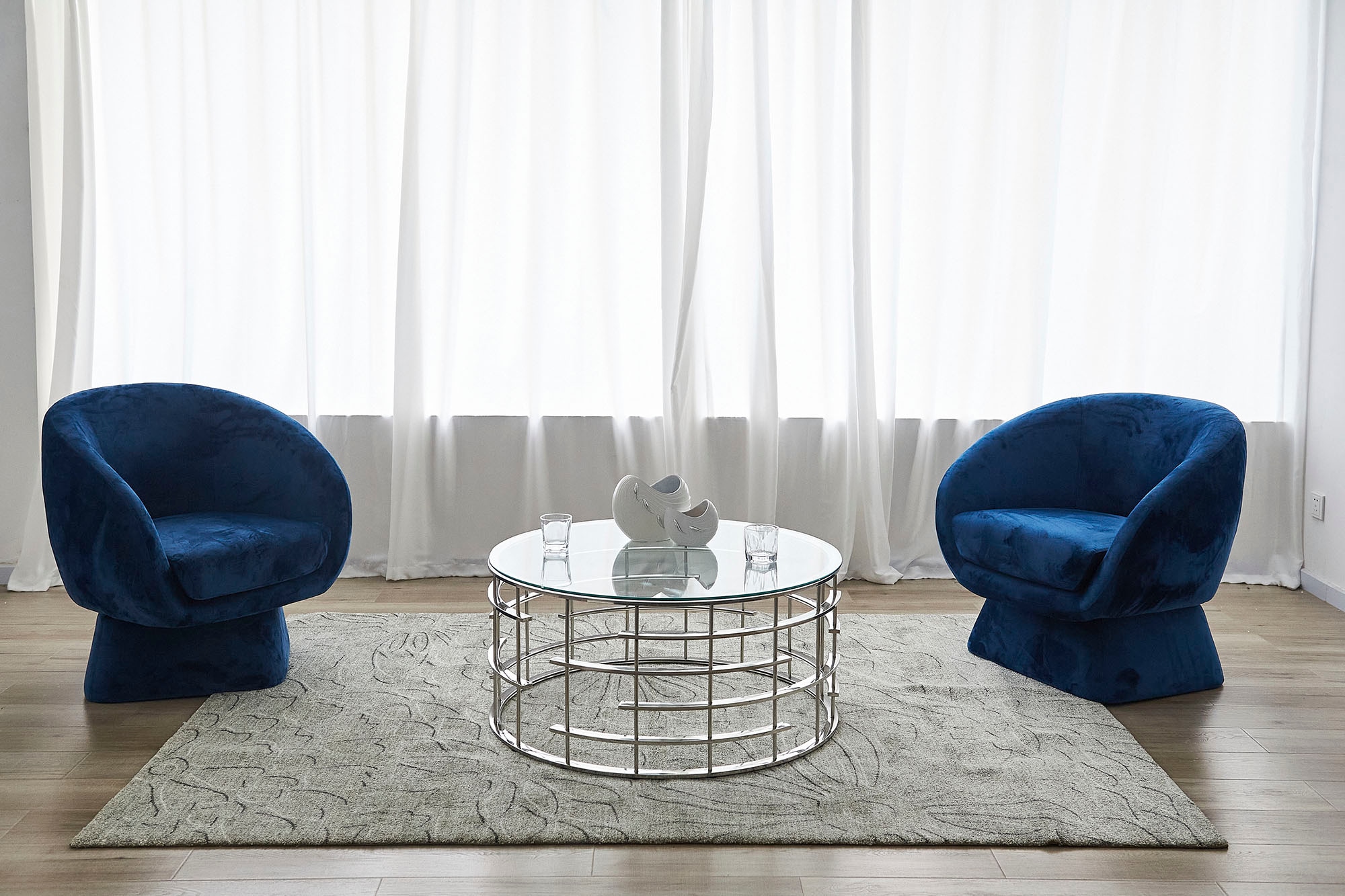 SalesFever Couchtisch »Glastisch: Stil und Funktionalität Wohnzimmertisch« Gestell gefertigt aus rostfreiem Edelstahl