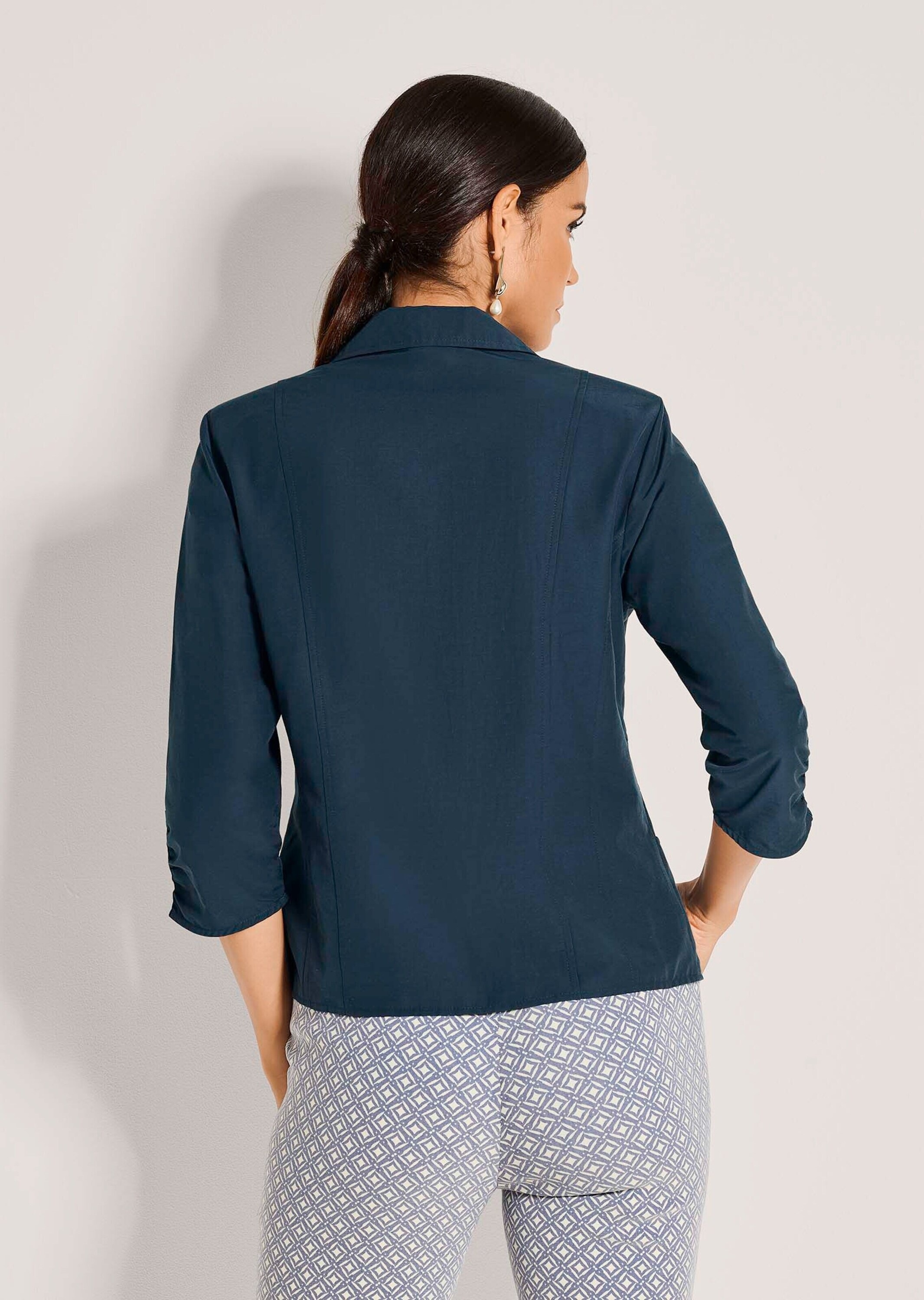 MADELEINE Langarmshirt »Shirtjacke Sommerleichte Jacke mit Reverskragen« Leichtblazer mit Raffdetails