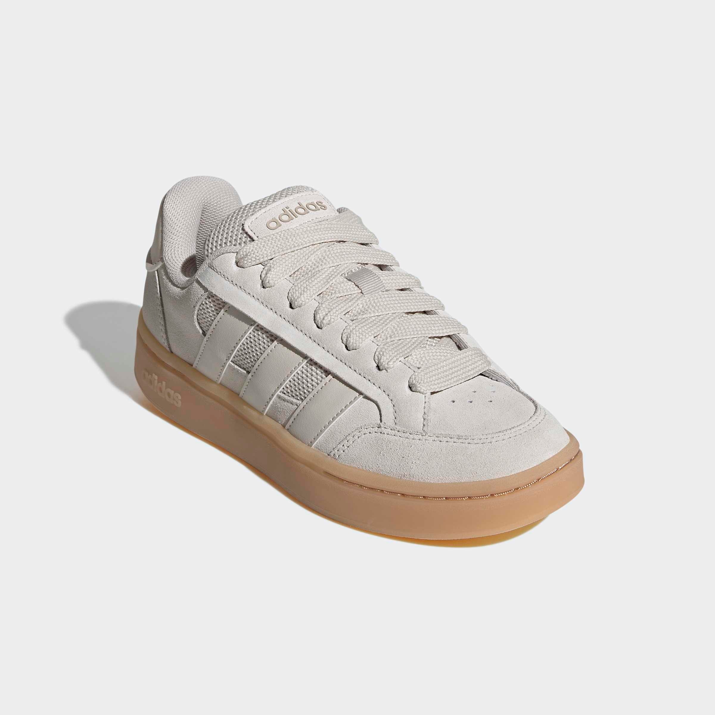 adidas Sportswear Sneaker »GRAND COURT ALPHA«  inspiriert vom Design des adidas campus 00