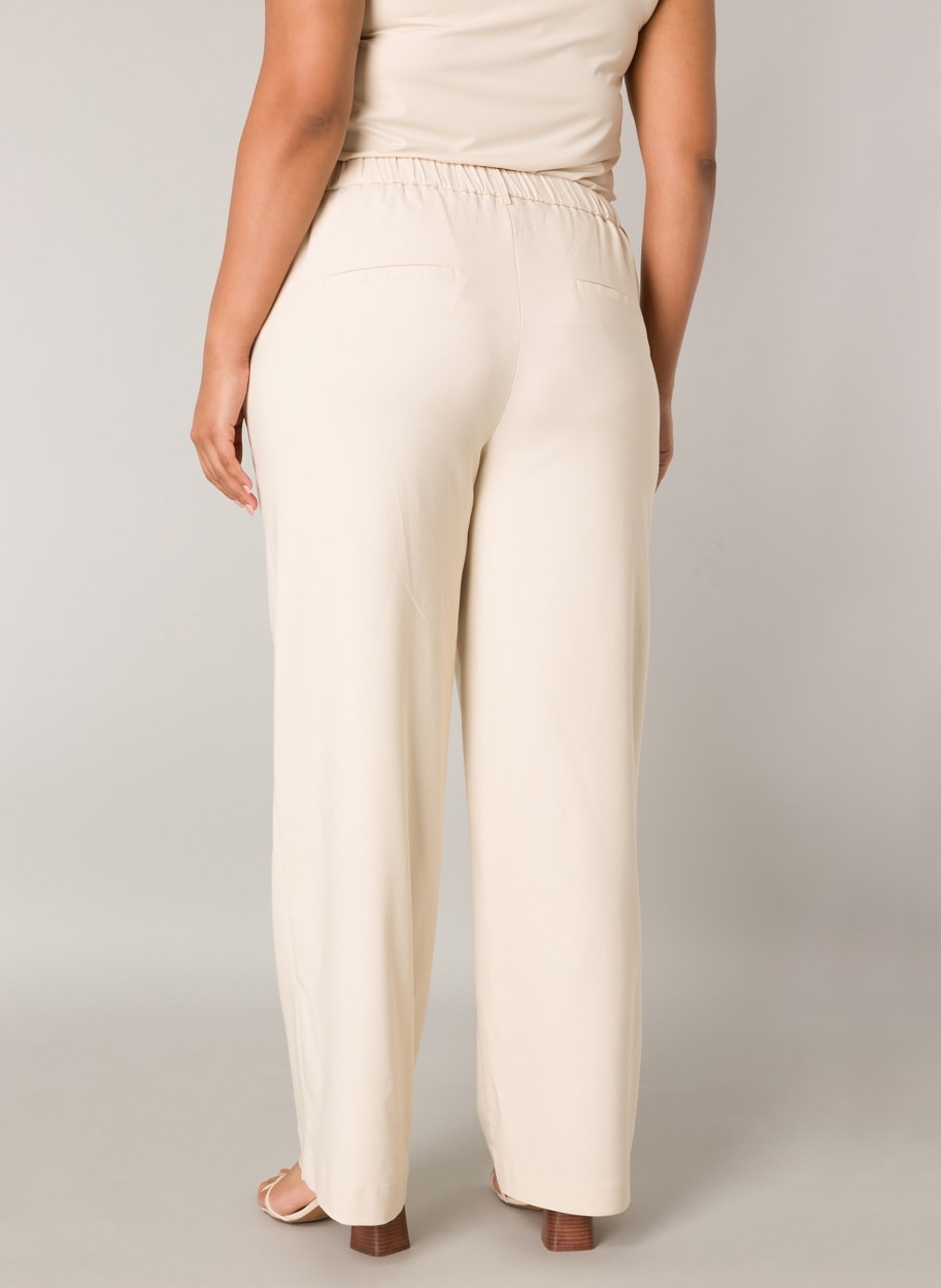 Base Level Curvy Stoffhose  Sommerhose mit Schlag und Viskose