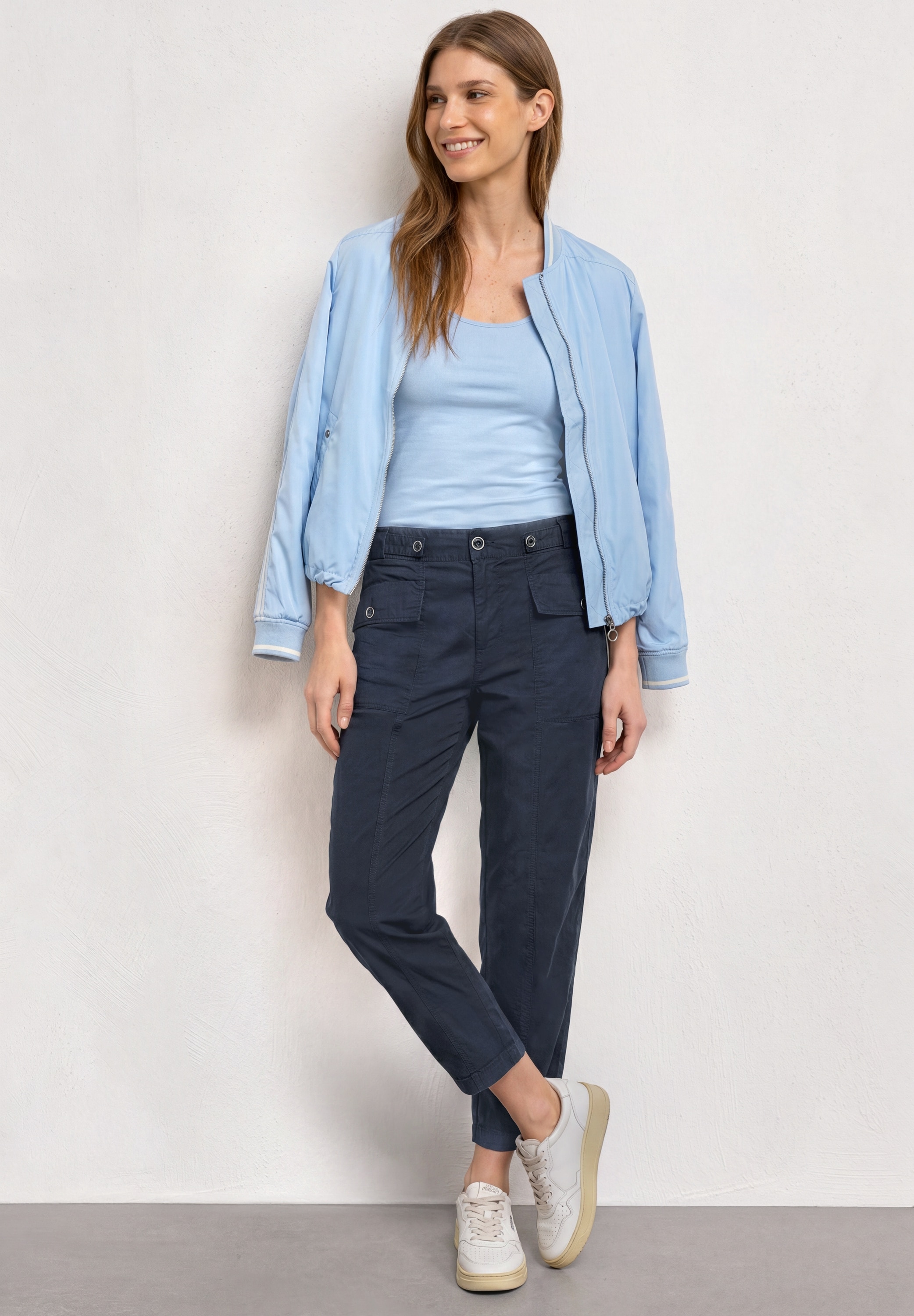 STREET ONE Stoffhose »Style Karlie«  Sommerhose in Papertouch-Qualität