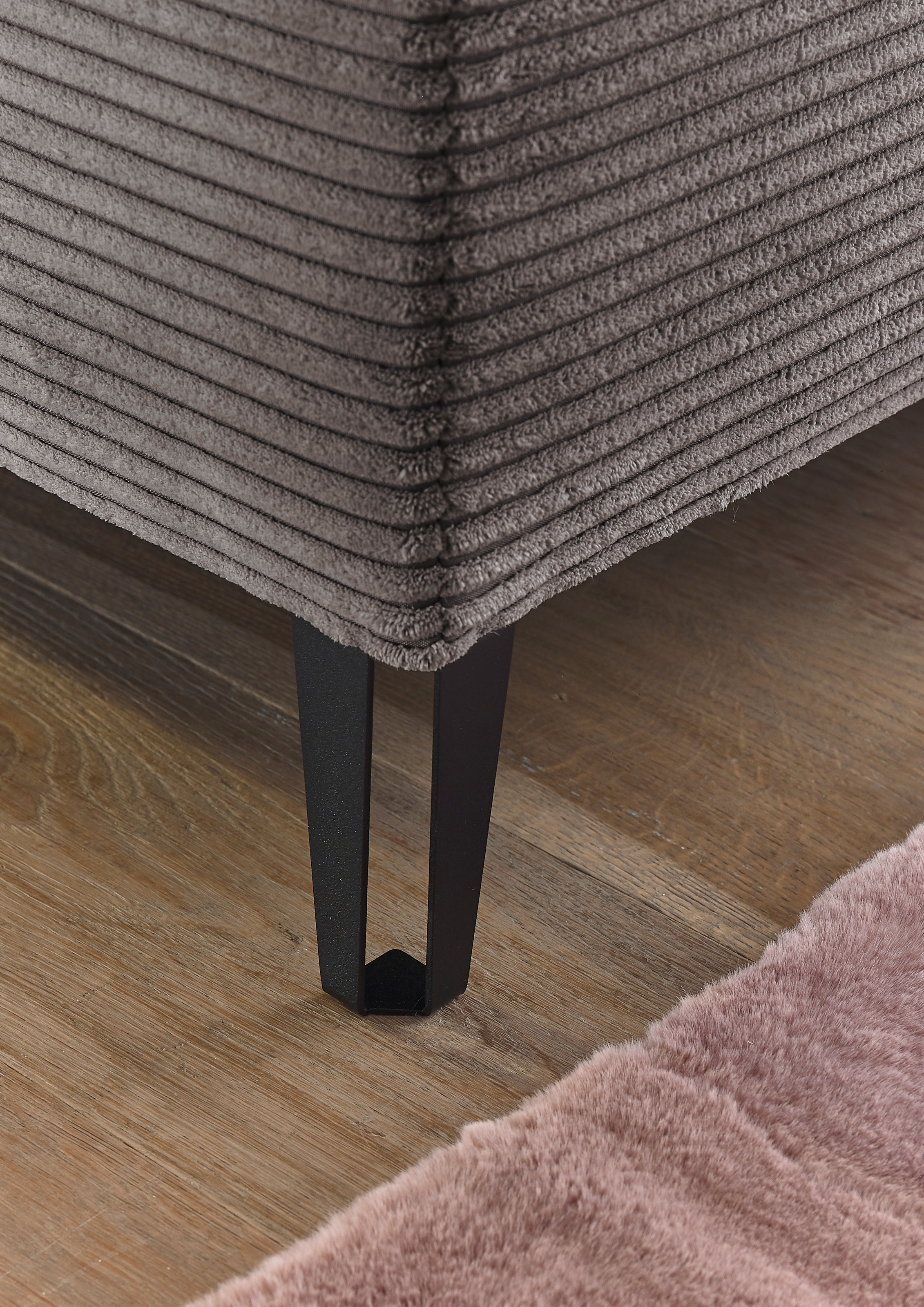 set one by Musterring Boxspringbett »Fairfield«, Metallfuß schwarz, Kopfteil mit Keder, Breite 160 oder 180 cm
