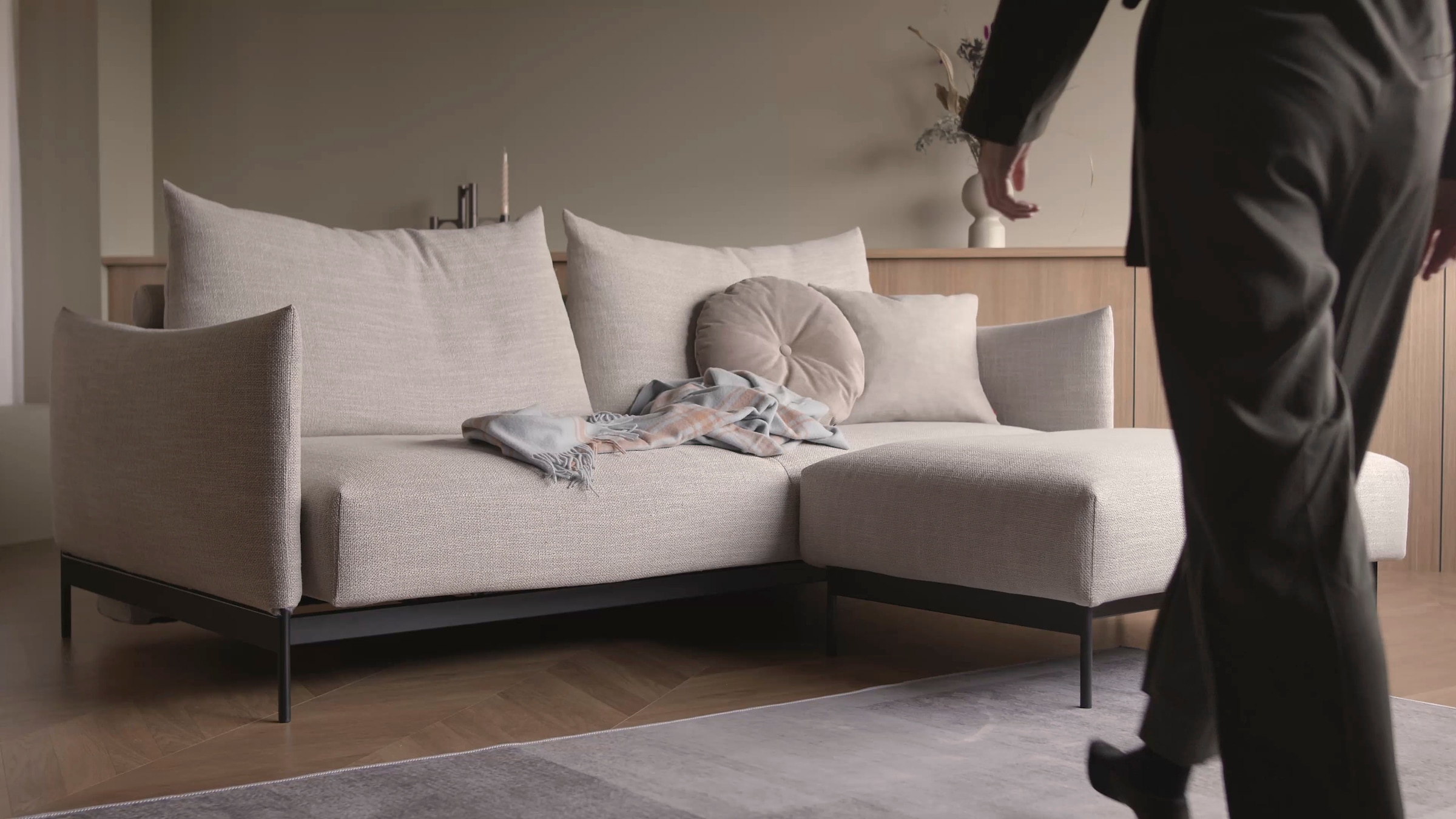 INNOVATION LIVING ™ Schlafsofa »MALLOY W 3-Sitzer, sehr bequem, hochwertige Verarbeitung«, hohe Rückenlehne, Dauerschläfer, stabile Armlehnen, Bettfunktion